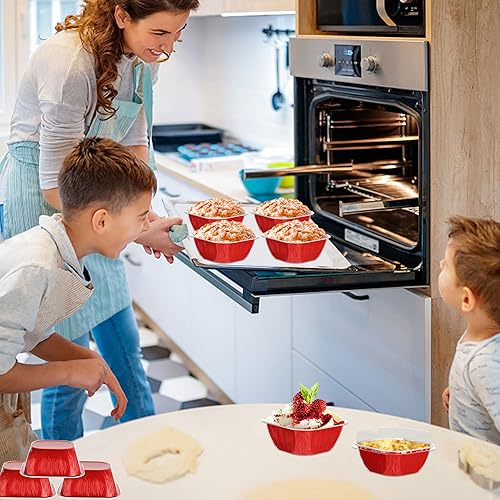 Miniatura 7 de BAKINGPAK - 30 moldes para hornear con tapas, cuadrados de 5 onzas con tapas, recipientes desechables para cupcakes, moldes de aluminio, forros para