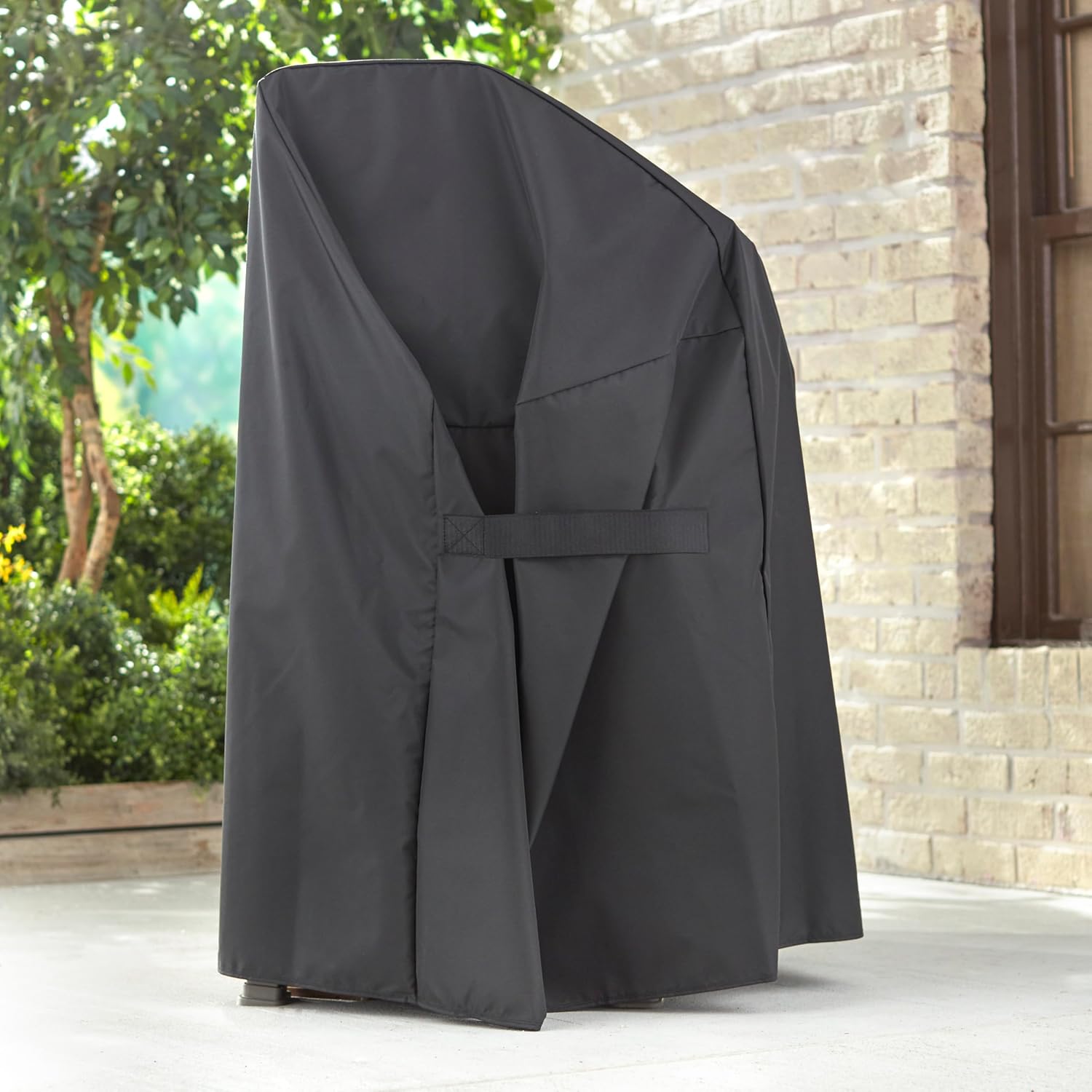 Weber Premium Outdoor Grill Cover, Water Resistant, Compatible with Small Spirit Series Gas Grills, Black