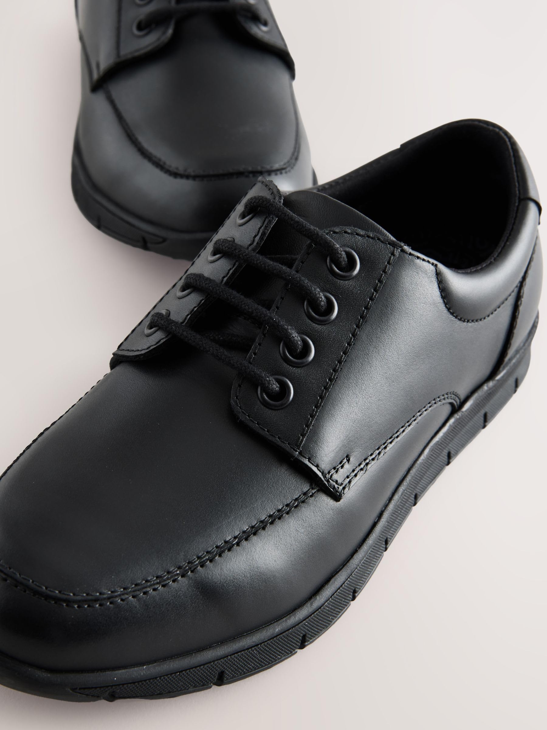 NEXT Garçon Chaussures habillées en Cuir à Lacets pour l’école