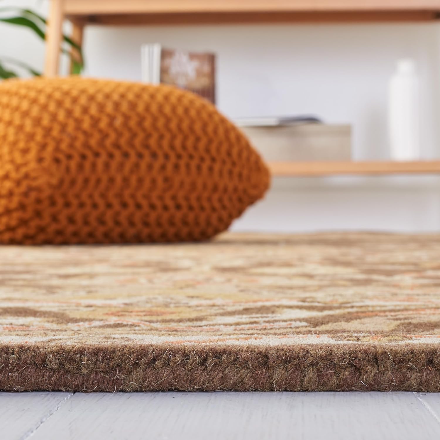 SAFAVIEH Classic Collection Accent Rug - 3' x 5', Brown & Brown, Handmade Traditional Oriental Wool, Ideal for High Traffic Areas in Entryway, Living Room, Bedroom (CL931A)