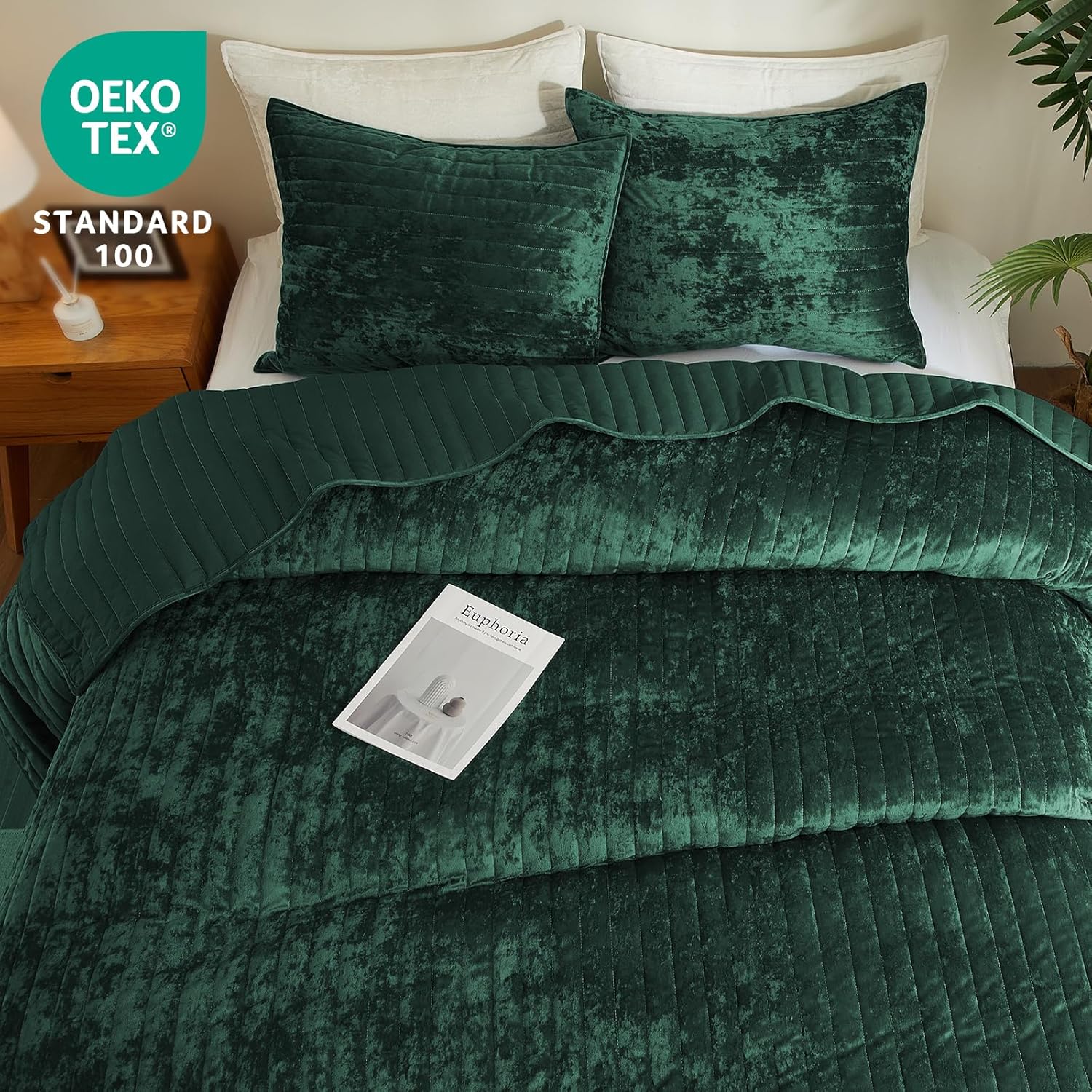 Luxury Soft Velvet Quilt Set King Size - Lightweight Velvet Bedding Set for All Season, Oversized Bedspread Coverlet Comforter Set with 2 Pillow Shams, Green, Striped