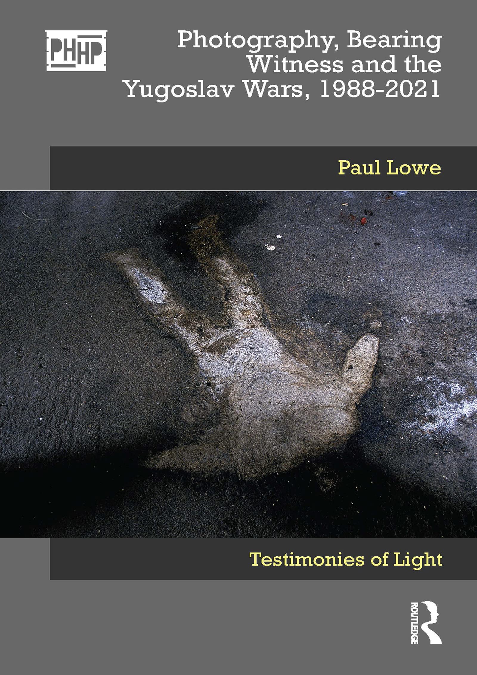Livre de photographie d'histoire Photography, Bearing Witness and the Yugoslav Wars