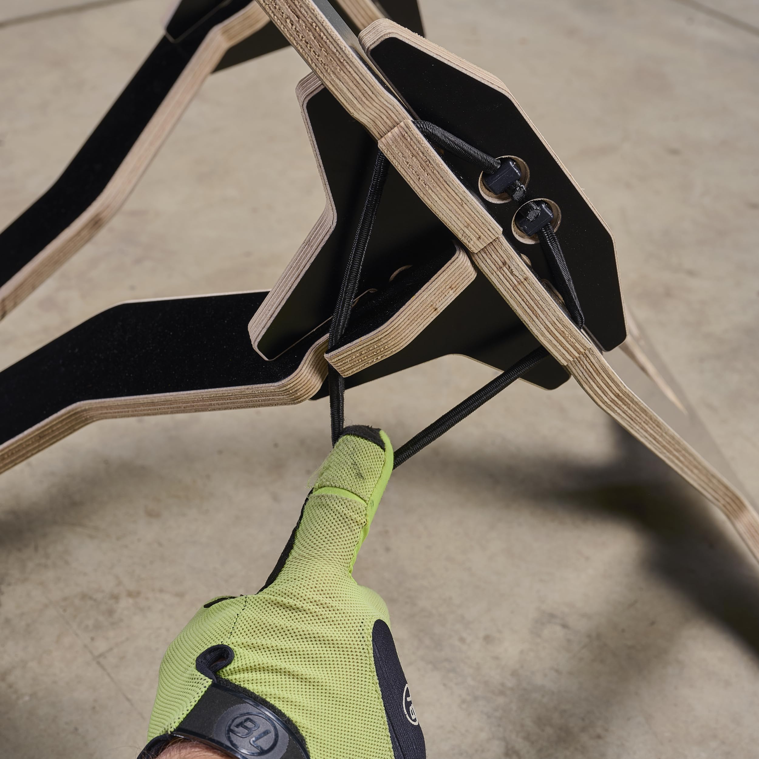 MTB Hopper Vertical Fahrradständer für den Innenbereich – Platzsparender Fahrradhalter für alle Arten von Fahrrädern – Bike Stand zum horizontalen und vertikalen Fahrradabstellplatz