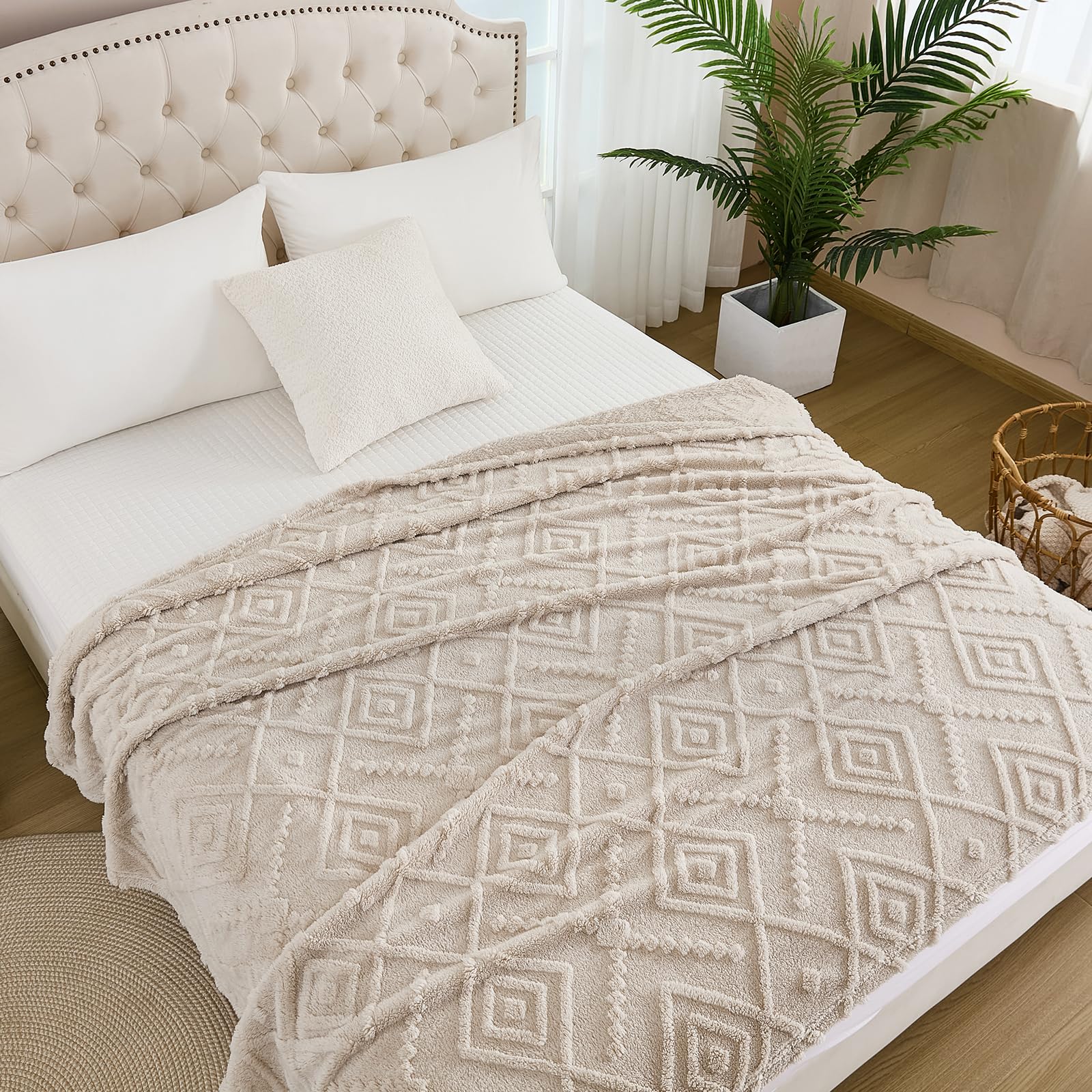 WONGS BEDDING Couverture douillette 220 x 240 cm, beige, couverture polaire chaude et douce, pour lit, canapé, bureau, fille