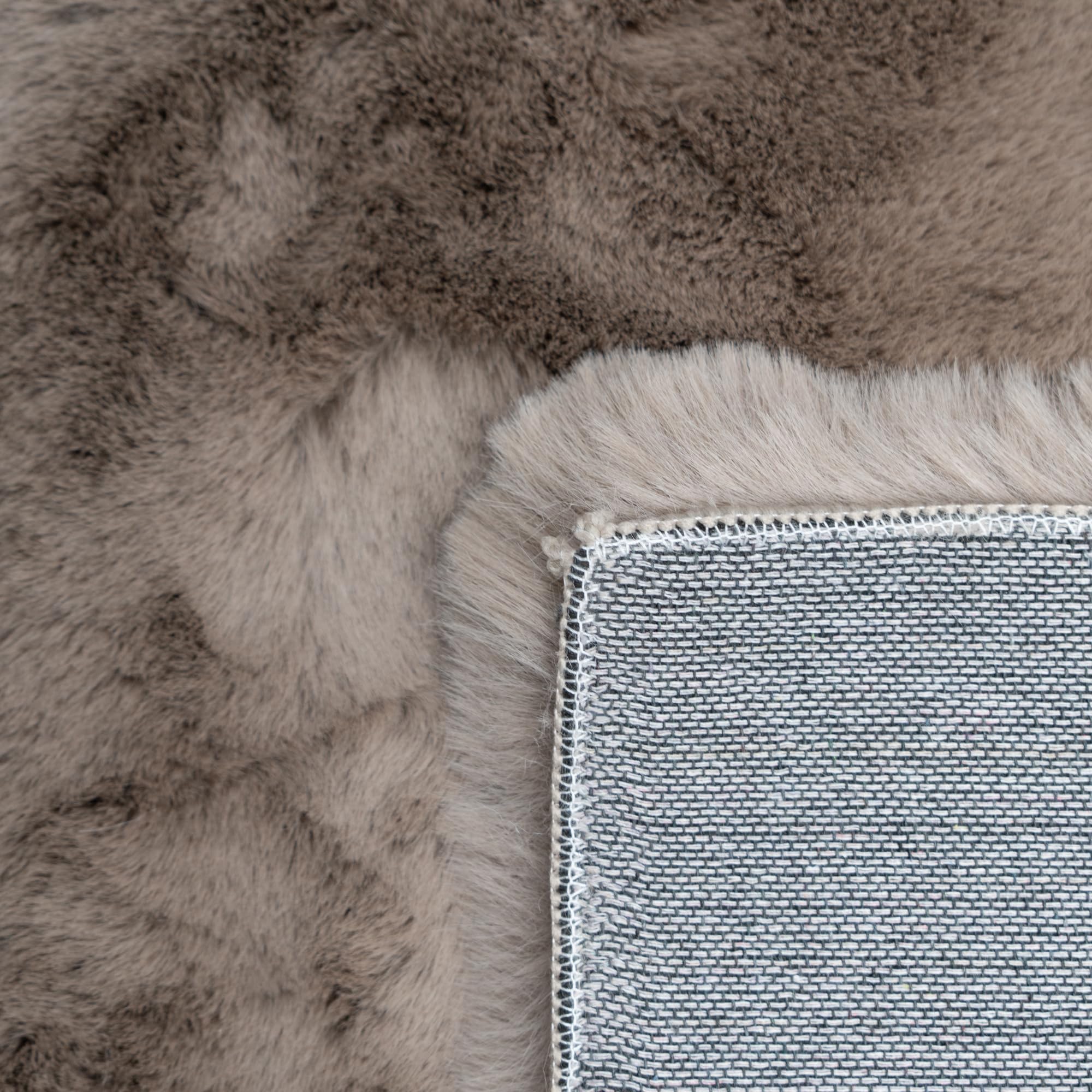 Heaven Fellteppich 230x340 Taupe Teppich Supersoft 50 mm Höhe Soft weich Hasenfell Imitat beige braun Wohnzimmerteppich Kinderzimmerteppich Küchenteppich Flurteppich