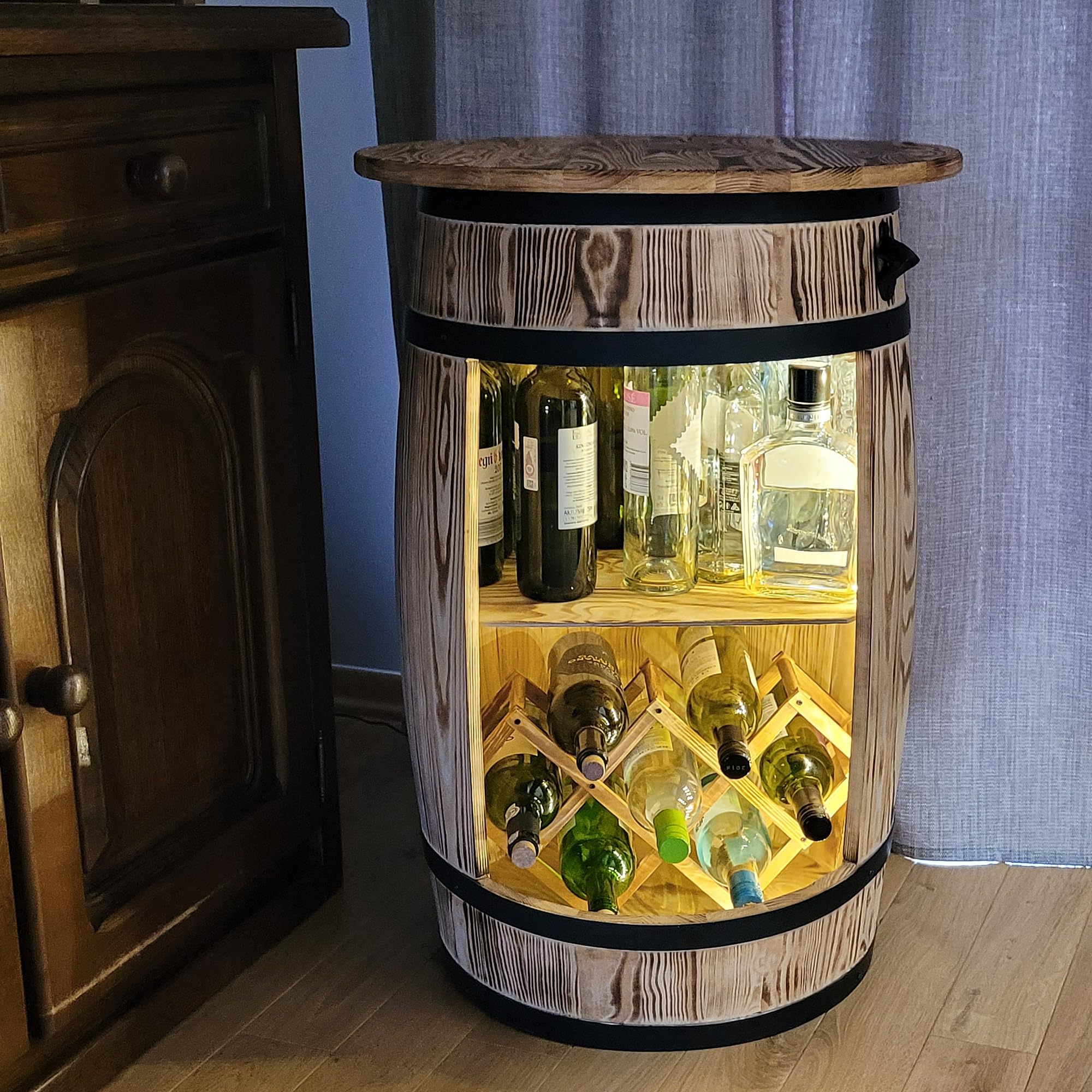weeco Tonneau en bois avec top blat et porte-vin et lampes LED - Table de bar - Armoire à vin de style rétro - Table de bar - Baril en bois avec couvercle - 80 x 50 cm
