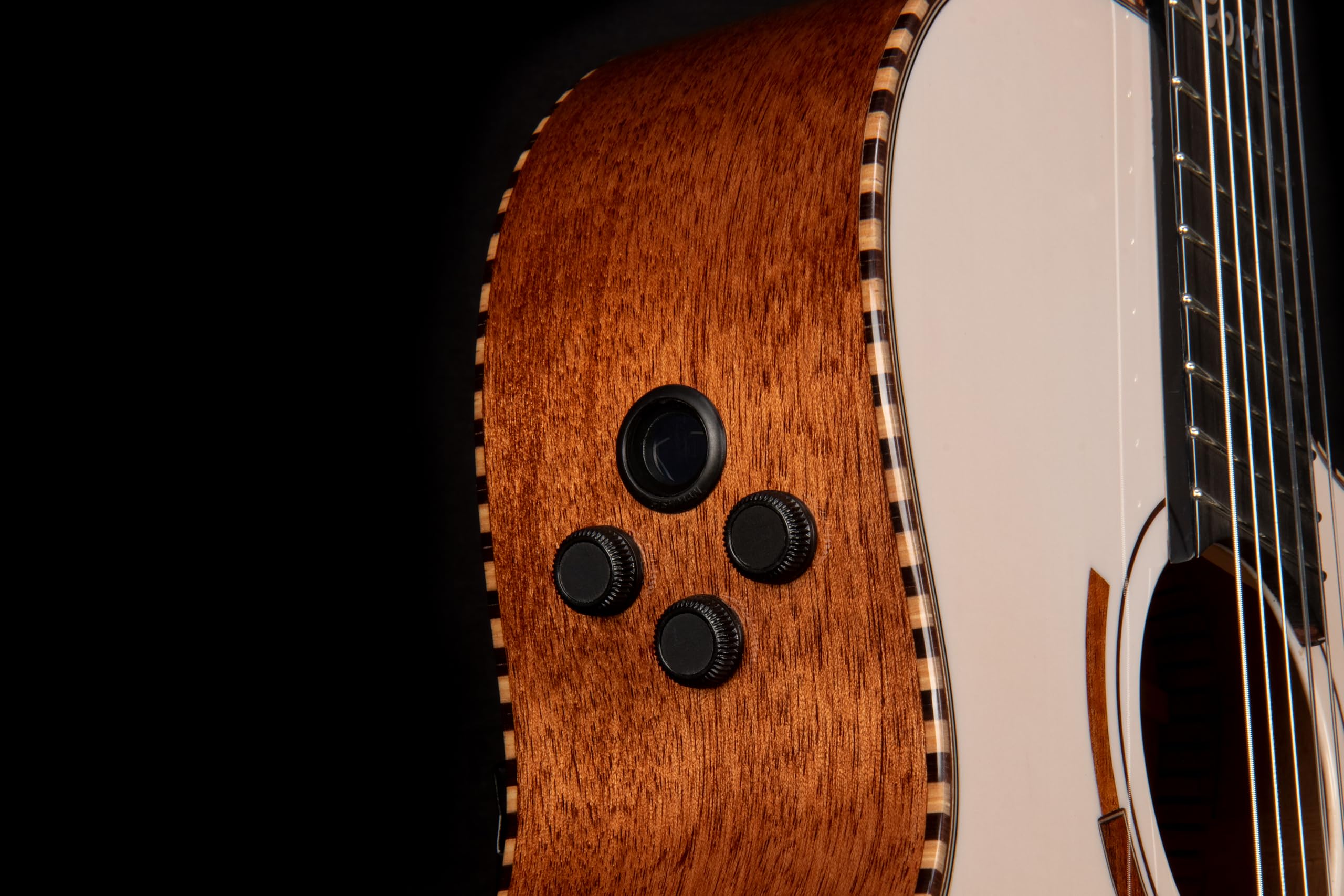 Cort Solencanto - Guitarra clásica prémium con estuche