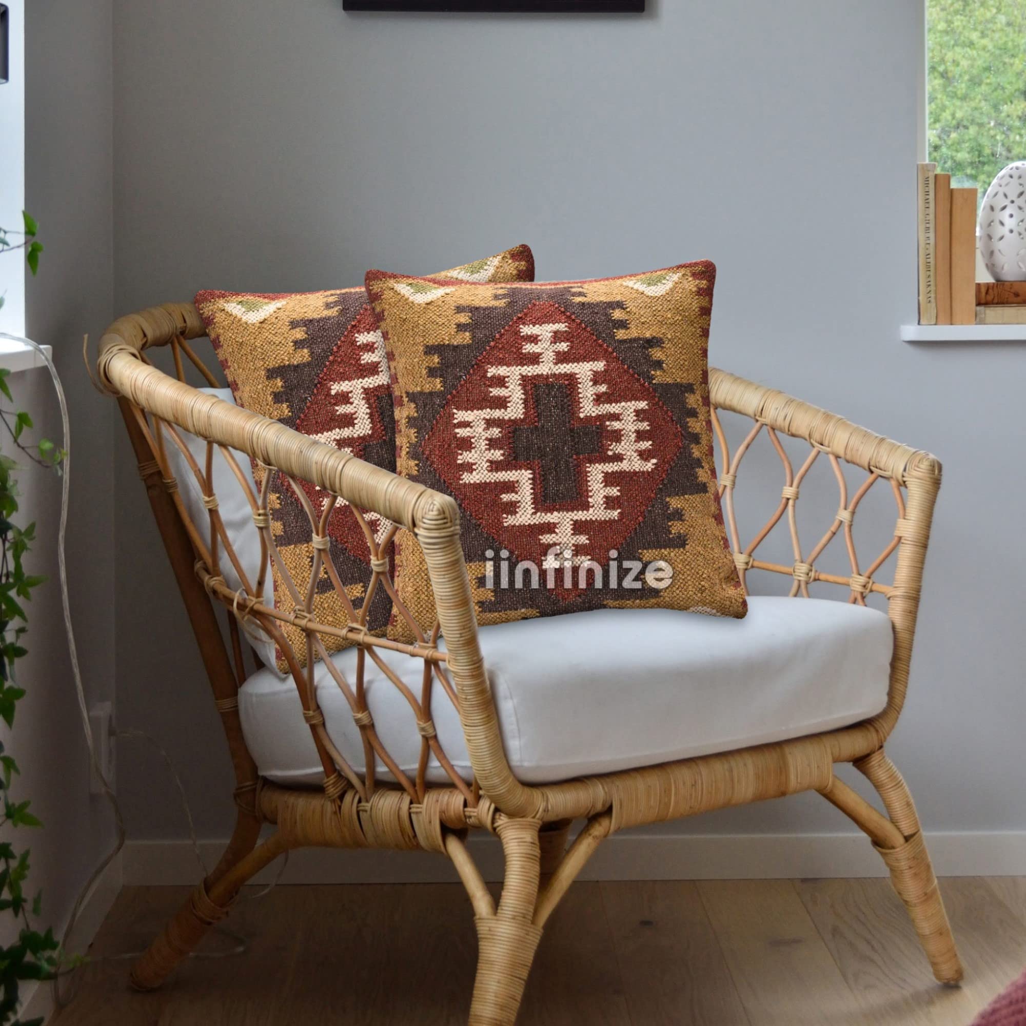 Housse de coussin ethnique faite main pour une maison chaleureuse