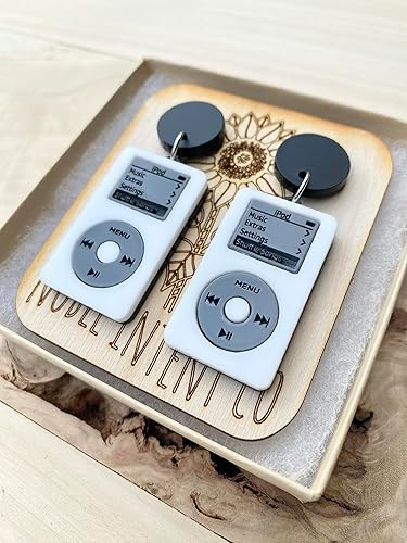 Vista 8 de Retro MP3 player earrings, acrylic earrings, 90s nostalgia, music lover gift, novelty earrings, gifts for her