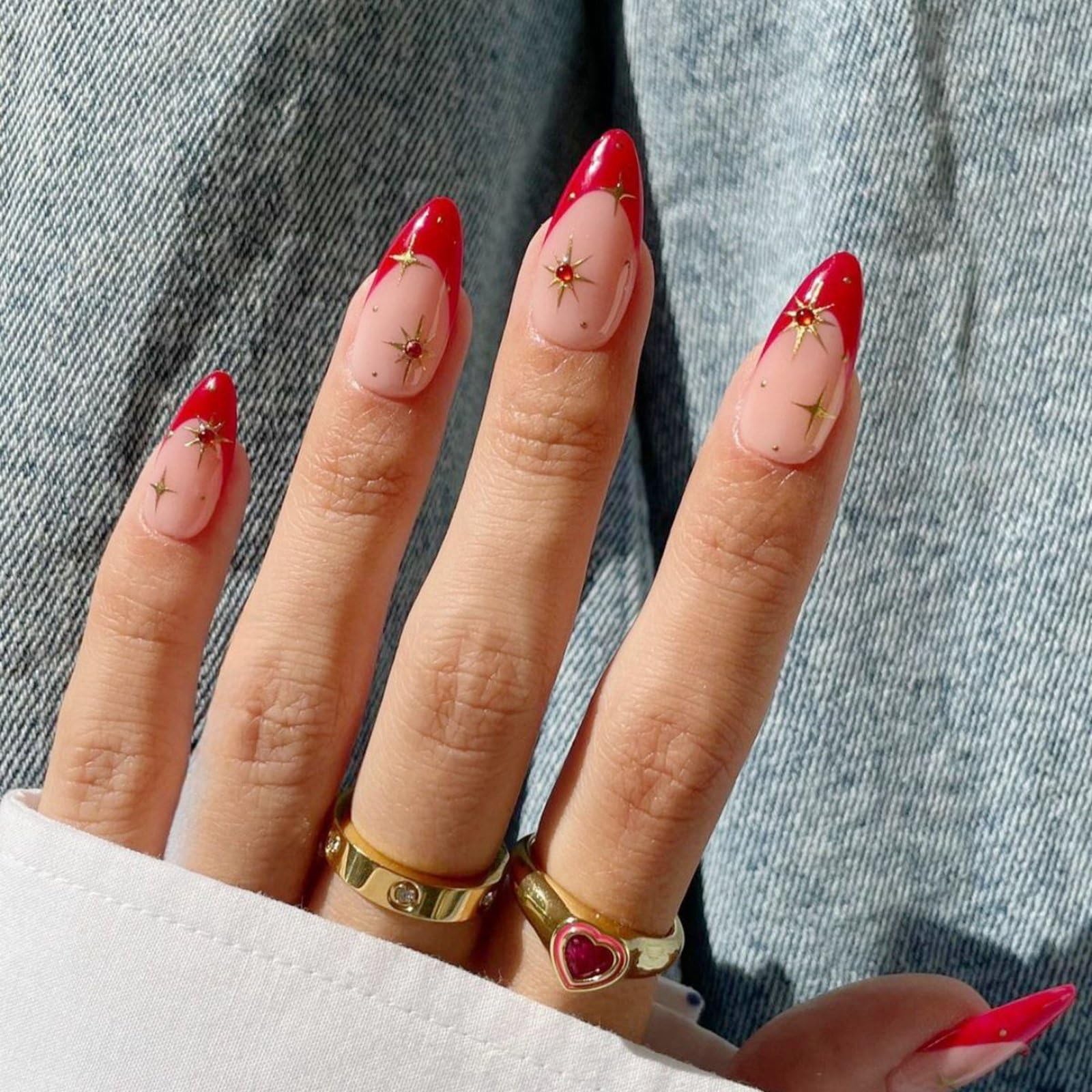 Stiletto French Tip Press On Nails with Gold Star Embellishments - 24pcs Glossy Crimson False Nails Set for Women, 12 Sizes, Easy Apply Almond Shape Art Glitter Manicure Ki