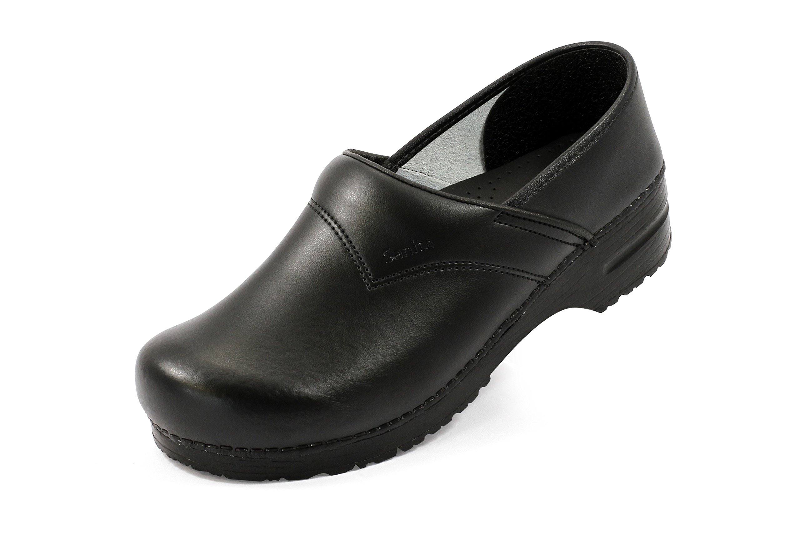 closed back clogs