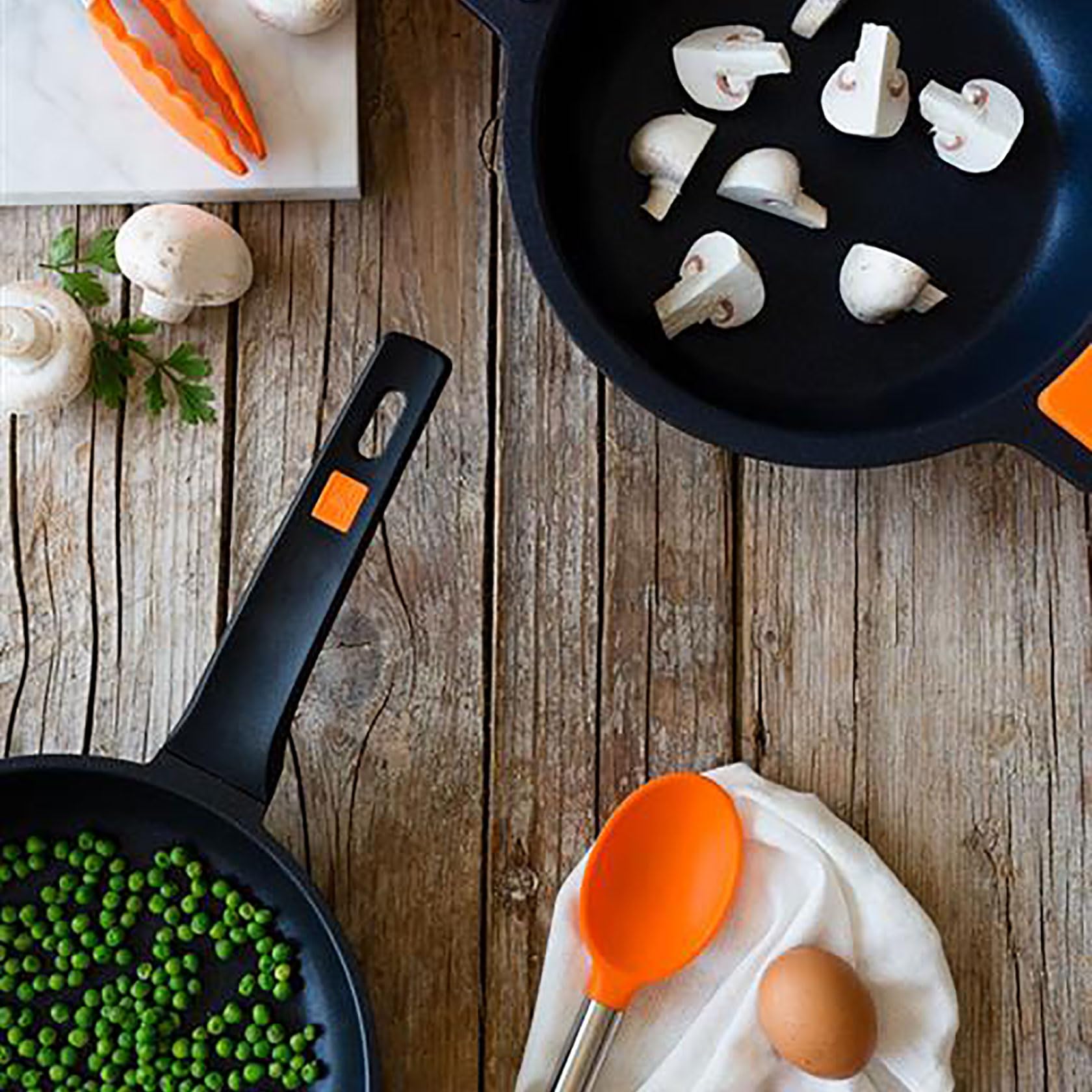 BRA Efficient | Padella per Crepes, 26 cm, adatte a tutti i tipi di piani cottura, induzione inclusa