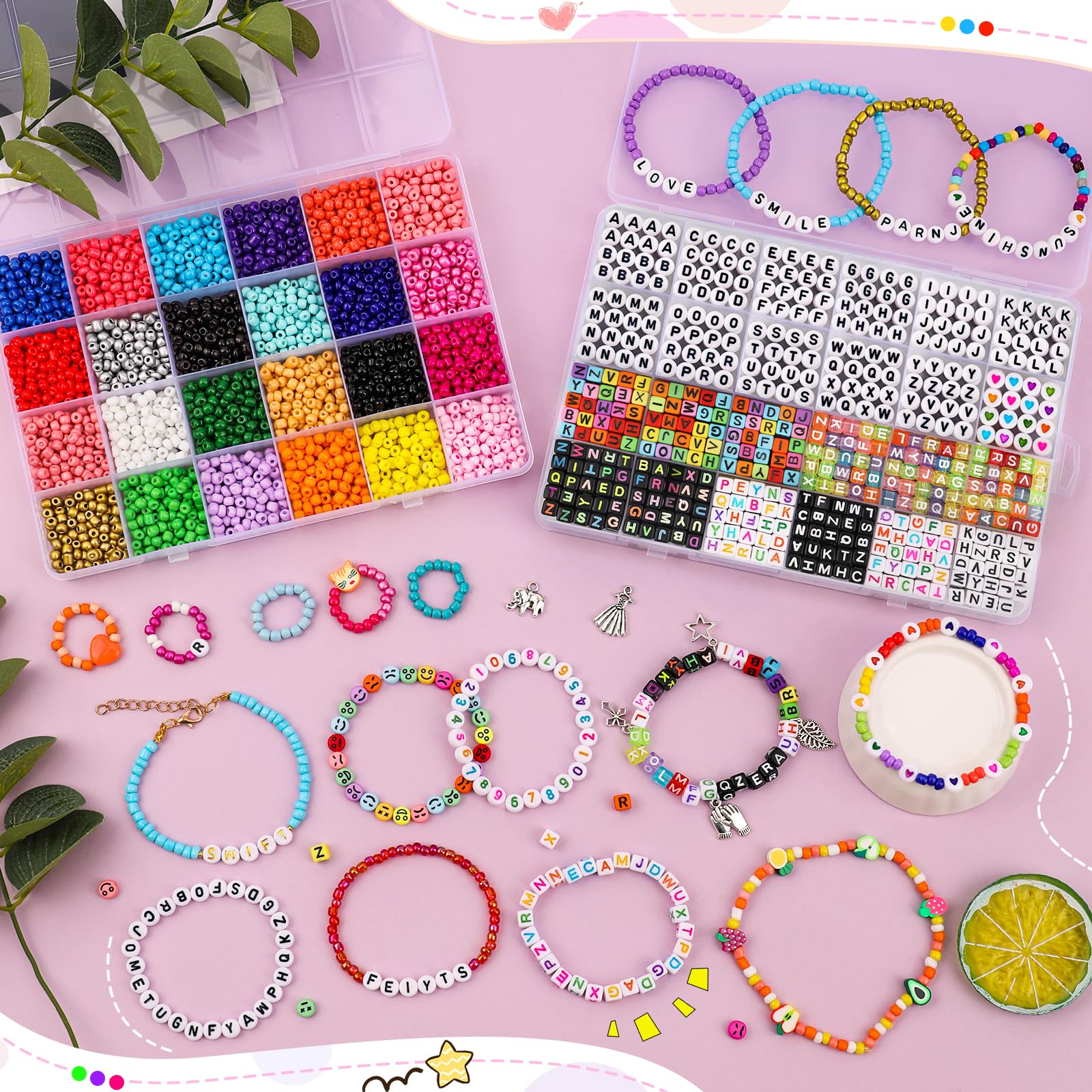 Volance 5500pcs kit Para Hacer Pulsera，Cuentas de colores de 4 mm y cuentas de letras，Cuentas Emoji，Números perlas，Para pulseras de la amistad, collares, llaveros y bisutería