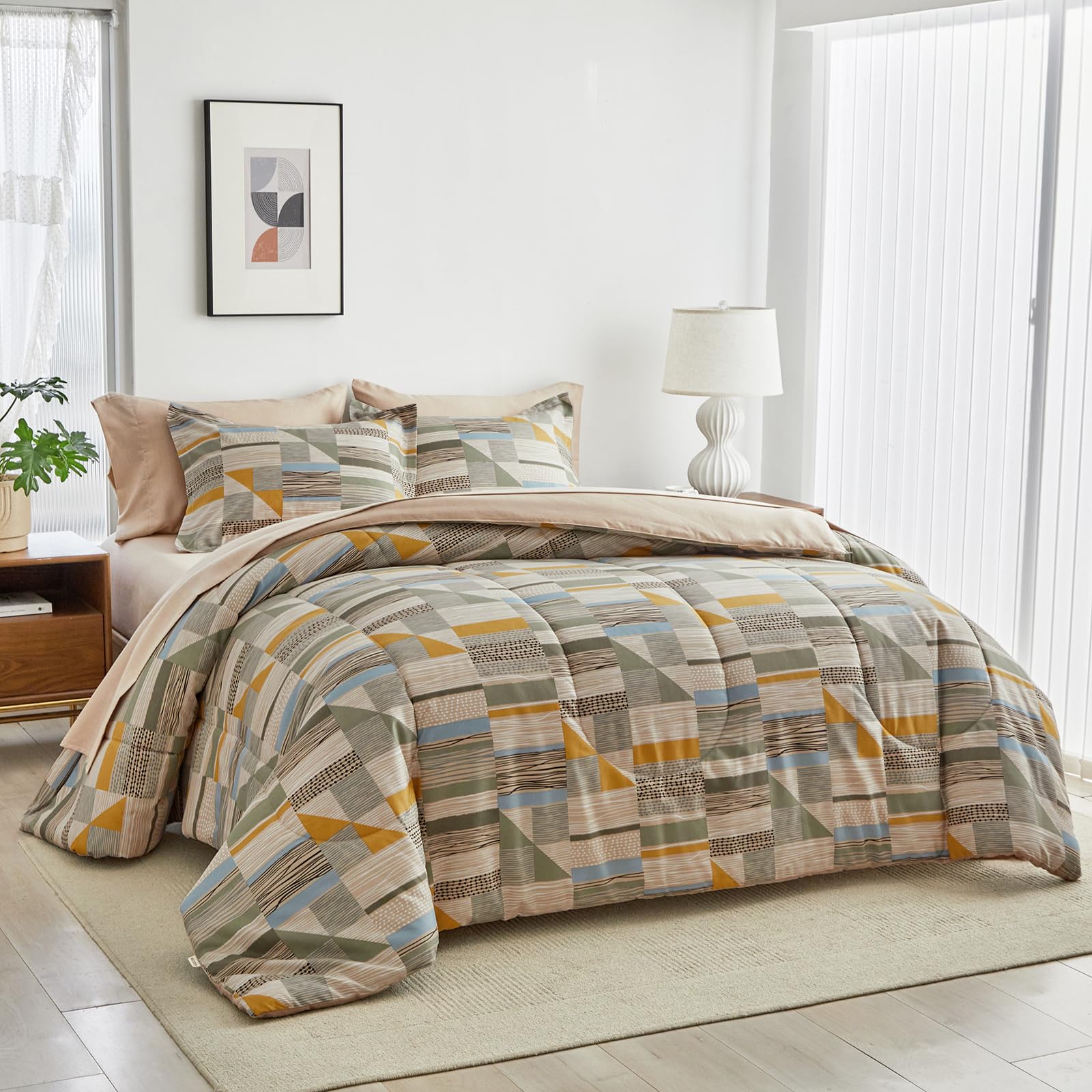 Joyreap7 Piece Bed in a Bag Queen, Brown Grid Reversible Design, Microfiber Comforter Set for All Season- 1 Comforter, 2 Pillow Shams, 1 Flat Sheet, 1 Fitted Sheet, 2 Pillowcases