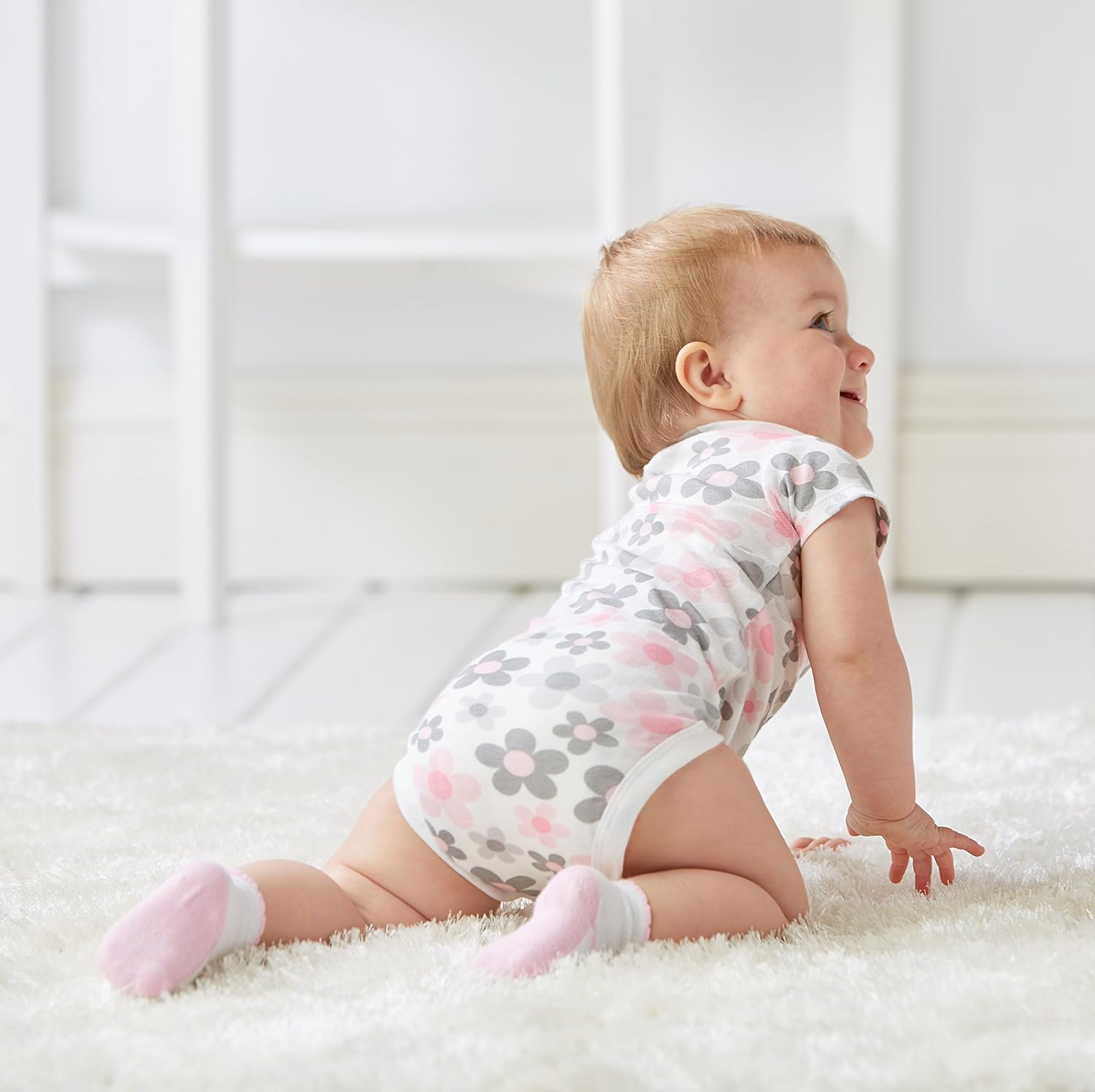 Gerber Baby-Girls 5-Pack Short Sleeve Variety Onesies Bodysuits 0-3 Months Elephants/Flowers 5