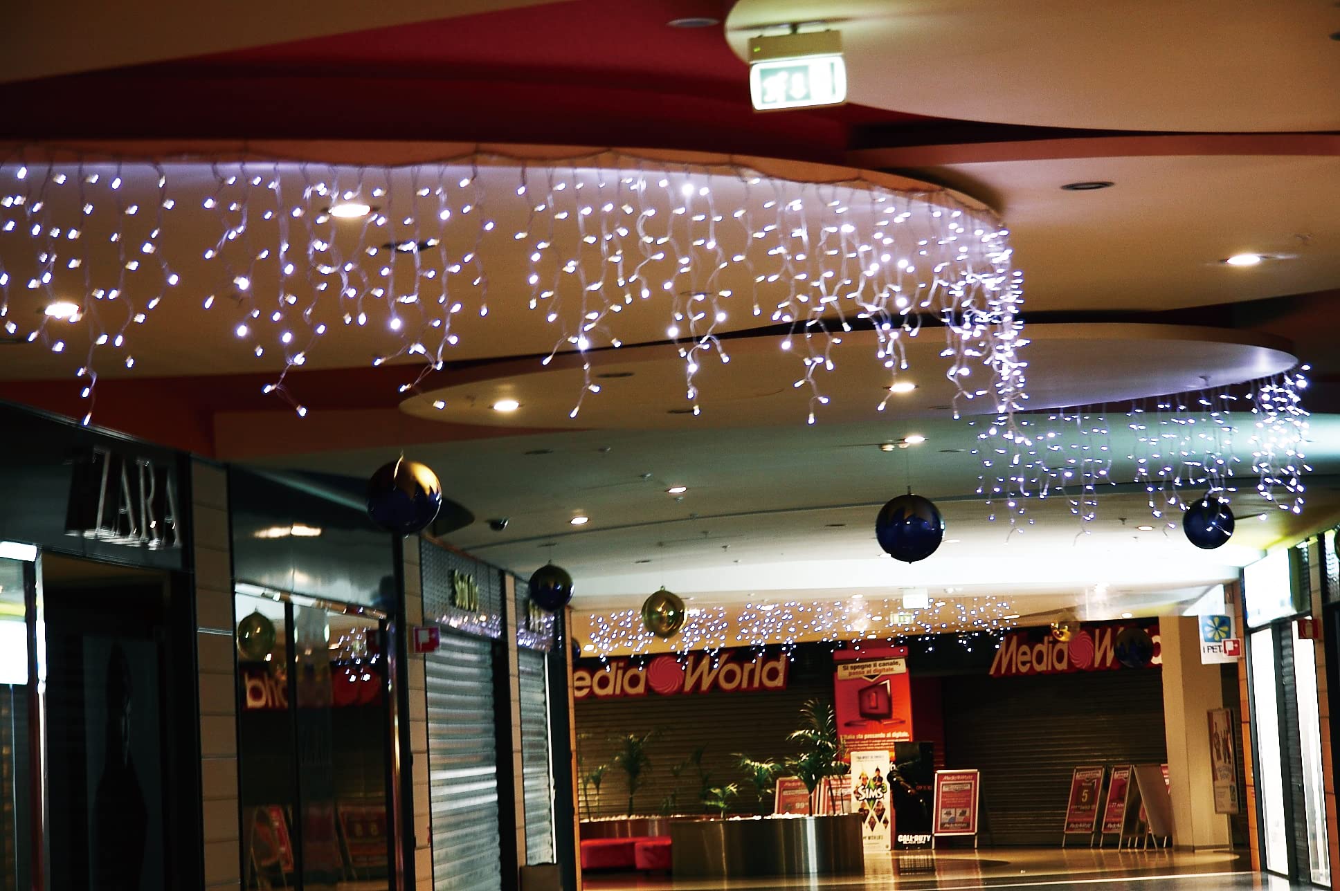 Profi Serie - Estalactitas de Luces LED para exterior, cortina de luz, 3 m x 0,5 m, blanco frío, IP67, con cable de alimentación, extensible, para techo, balcón, jardín, decoración