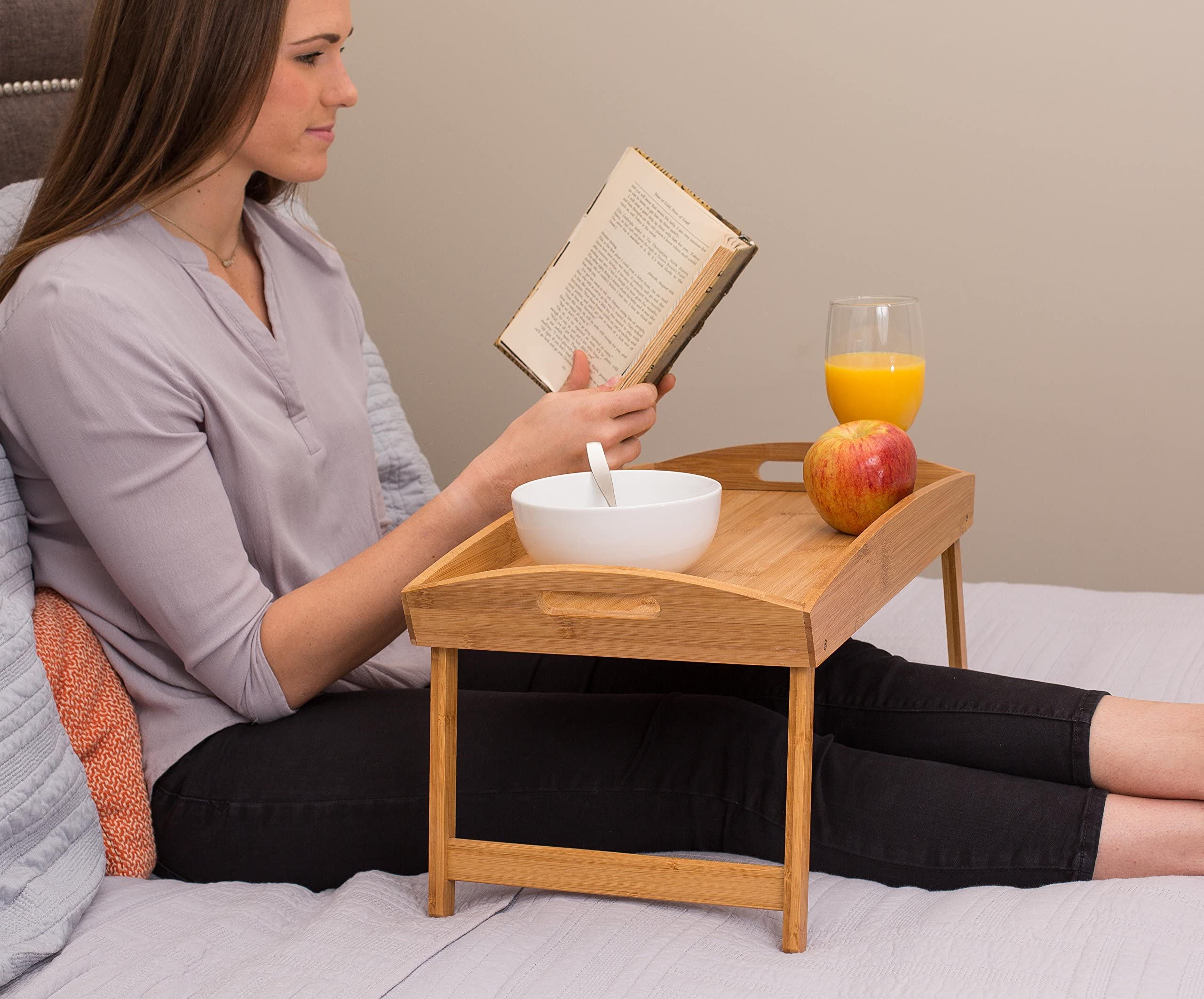 Bandeja de Desayuno, Lados curvos de Madera Bandeja de Desayuno con Patas Plegables Bandeja de Escritorio para computadora portátil Bandeja de bocadillos para Escritorio (Natural)