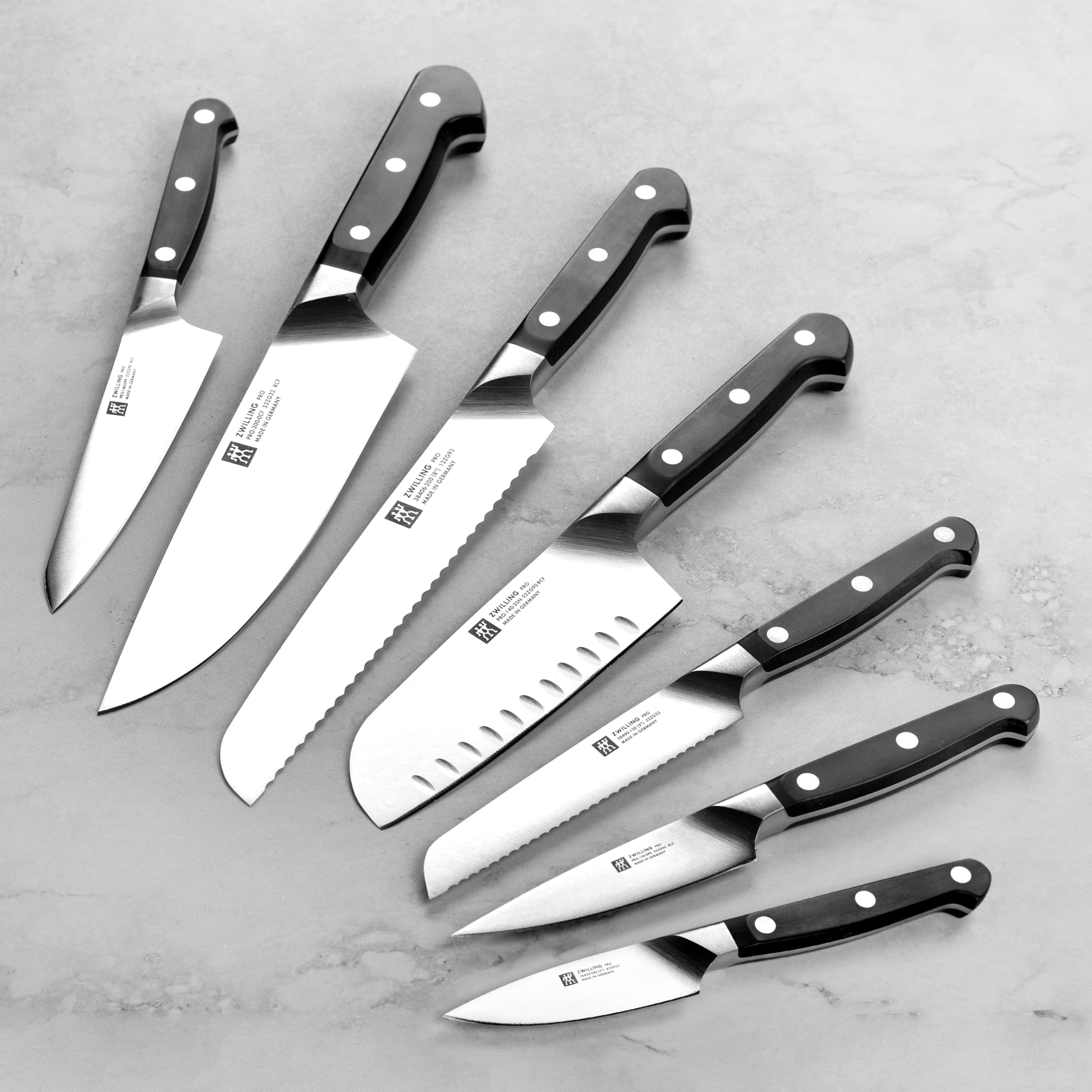 ZWILLING 鍋・ナイフセット Amazon.com: ZWILLING Pro 14-piece Knife Set - Made in Germany