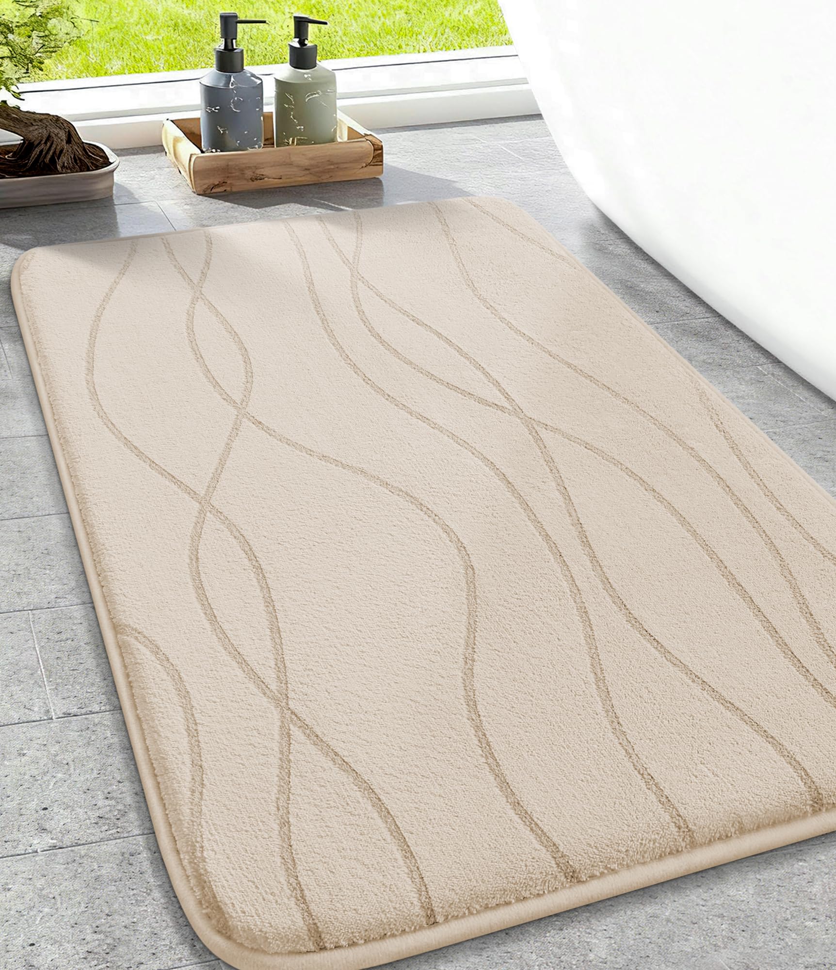 chakme Badezimmerteppich Memoryschaum Badematte rutschfest Badvorleger Waschbar Weich Saugfähig Badteppich Duschvorleger für Badezimmer Beige, 43x61cm