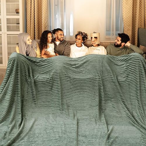 Miniatura 27 de Bnuitland - Manta de franela marrón con funda de almacenamiento, 300 GSM, manta de sofá súper suave con patrón de rayas de forro polar para bebés