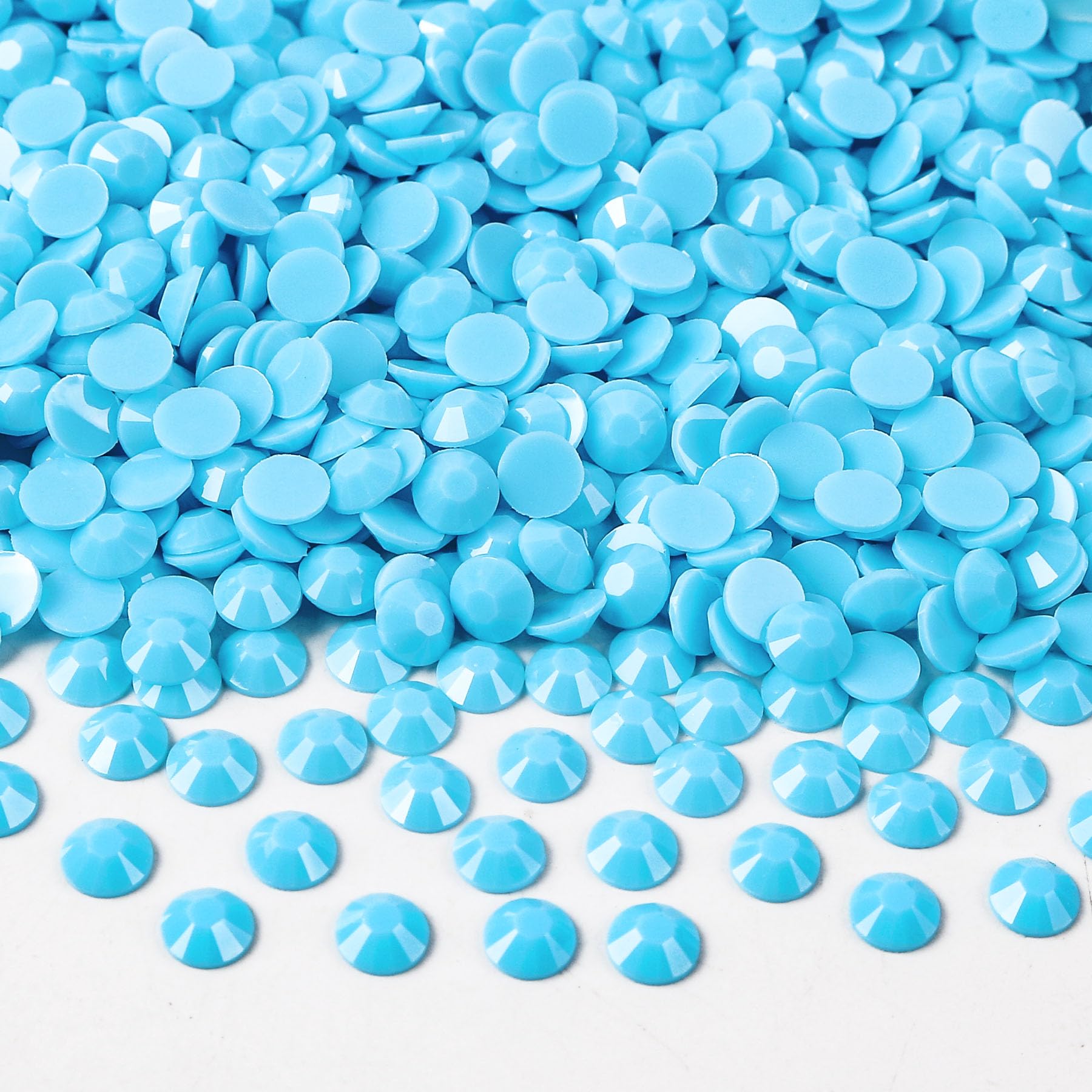 Amazon.co.jp: 4mm 2500個 不透明ゼリー樹脂 ラインストーン AB