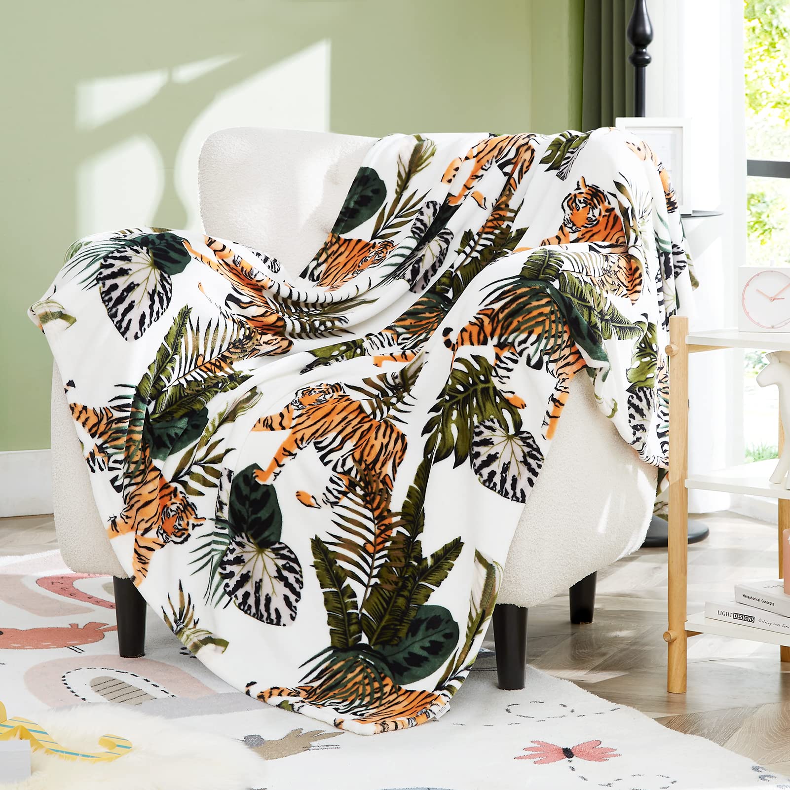 Casaagusto Tiger Fleece Throw Blanket Ultra Soft Cozy Plush Throw