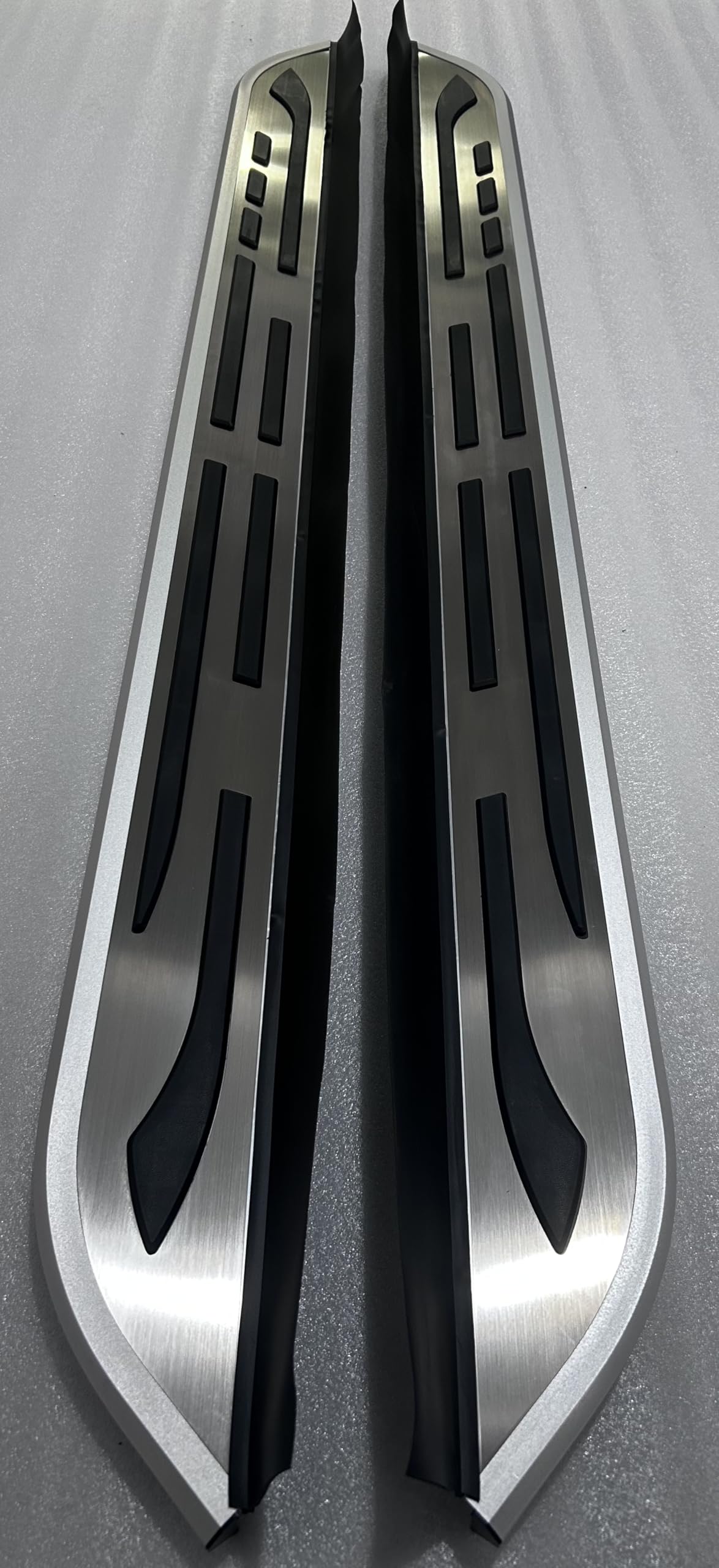 Deski do biegania do Chery TIGGO 4 PRO 2020-2026, 2 szt., aluminiowe stałe stopnie boczne (z uchwytem), zestaw bez wiercenia, zestaw śrub | DIY Project SUV, akcesoria do szyn, srebrne (1 zestaw) (XMB)