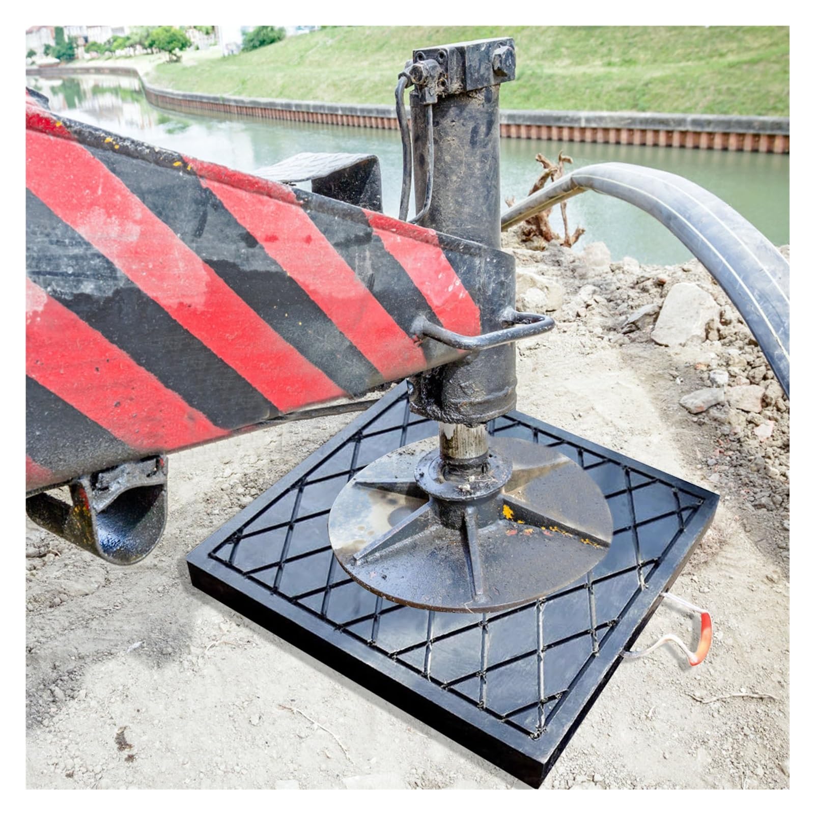 YXXSDP Heavy Duty Crane Outrigger Pad 12x12in 24x24in, Square-shaped Stackable Crane Trailer Stabilizer Pads/Rv Jack Blocks Pads - Prevents Sinking - Load 5-35 Tons(23.6x23.6x2inch/60x60x5cm)