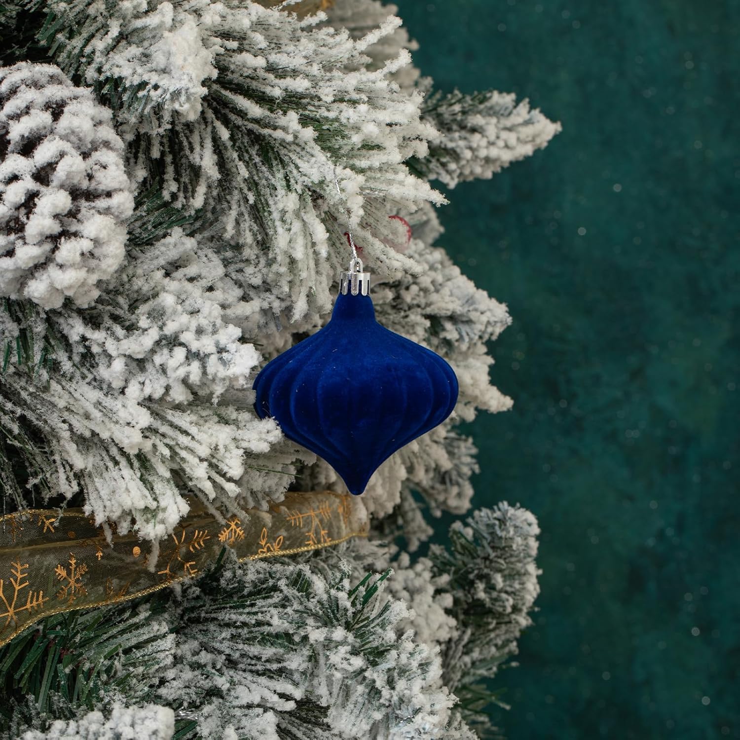 48Pcs Blue Velvet Christmas Ornaments Set, Assorted Flocked Christmas Baubles Decorations, Shatterproof Christmas Balls Hanging Decor for Xmas Tree/Home/Party/Holiday (Blue)