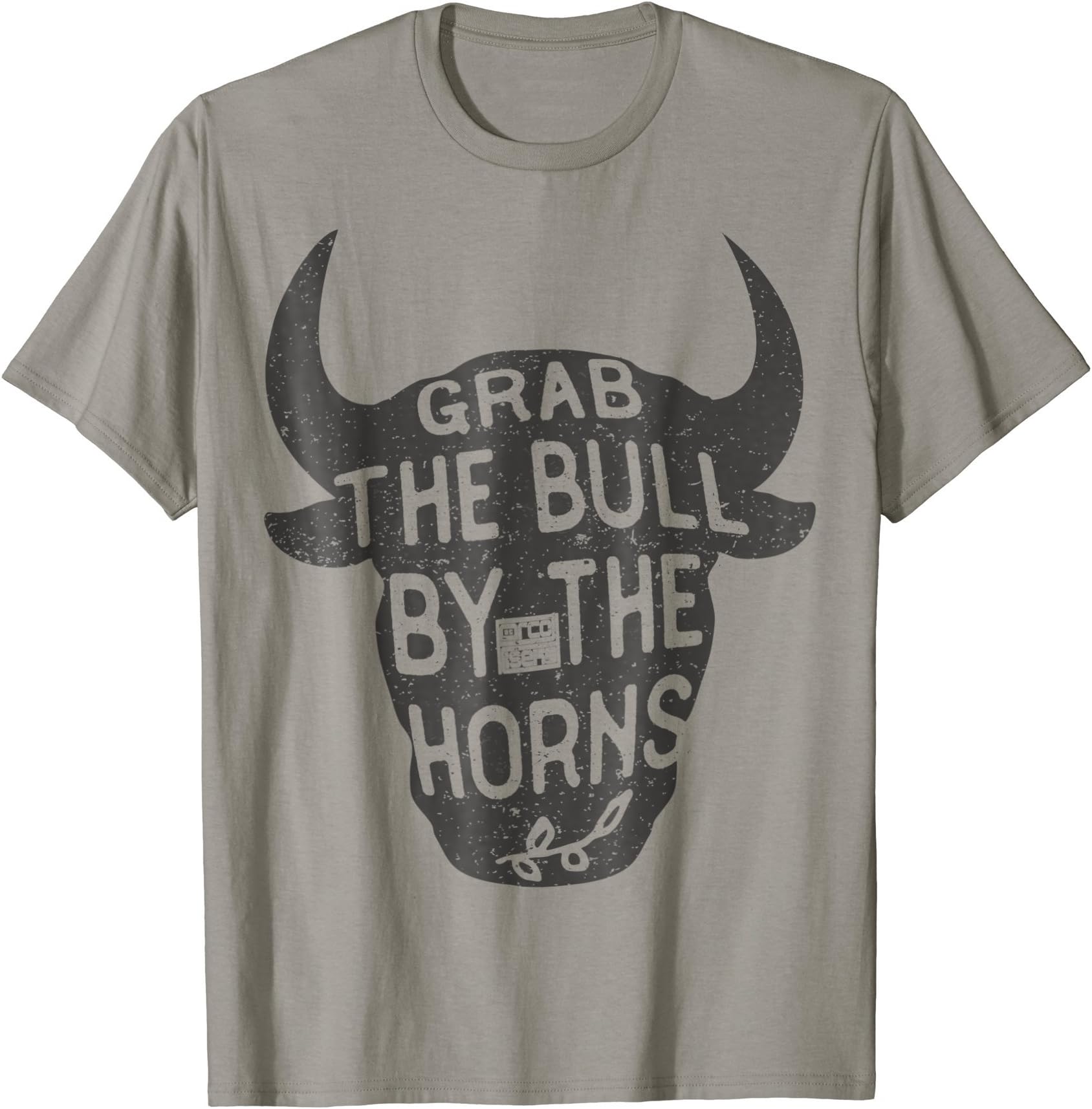 VINTAGE INSPIRATION GRAB BULL HORNS RODEO COW RIDEVINTAGE INSPIRATION GRAB BULL HORNS RODEO COW RIDING T-SHIRT