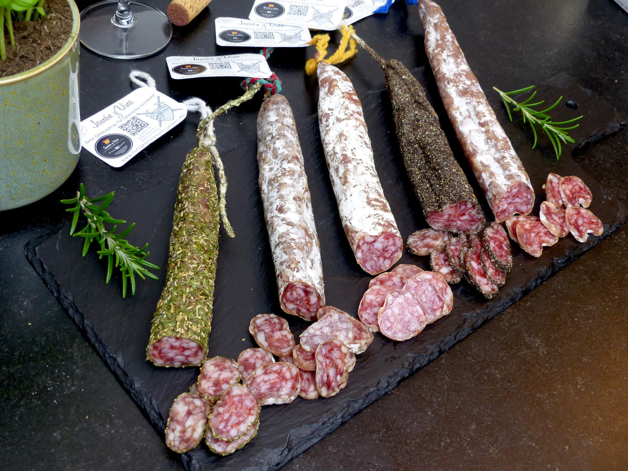 Spanische Fuet Wurst 5er Set – katalanische luftgetrocknete Salami, verschiedene Sorten im Mix, große Auswahl, ideal für Tapasplatte, Snack & Party