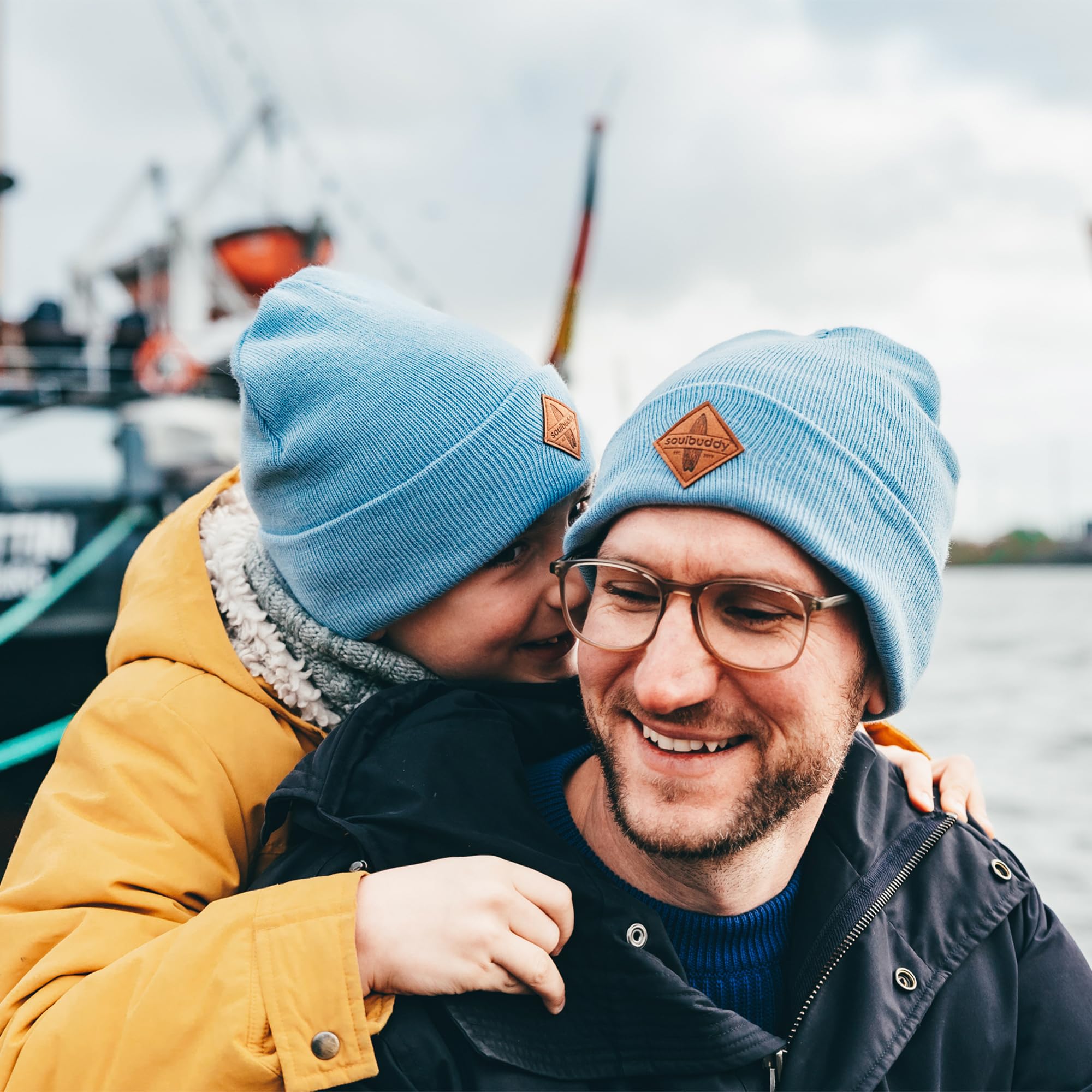 Soulbuddy Beanie - 2er Set Partnerlook | 1 Erwachsenen Wintermütze (One Size) und 1 Kinder Strickmütze (Größe S, M oder L) im identischen Style