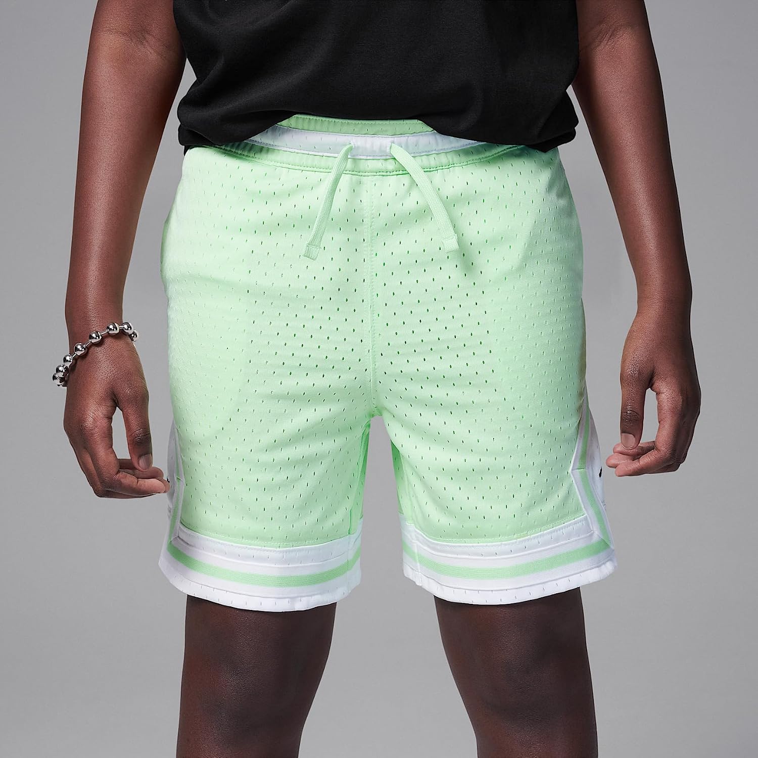 Jordan Sport Big Kids' Dri-FIT Diamond Shorts (95D313-E2E, Vapor Green) Size X-Large
