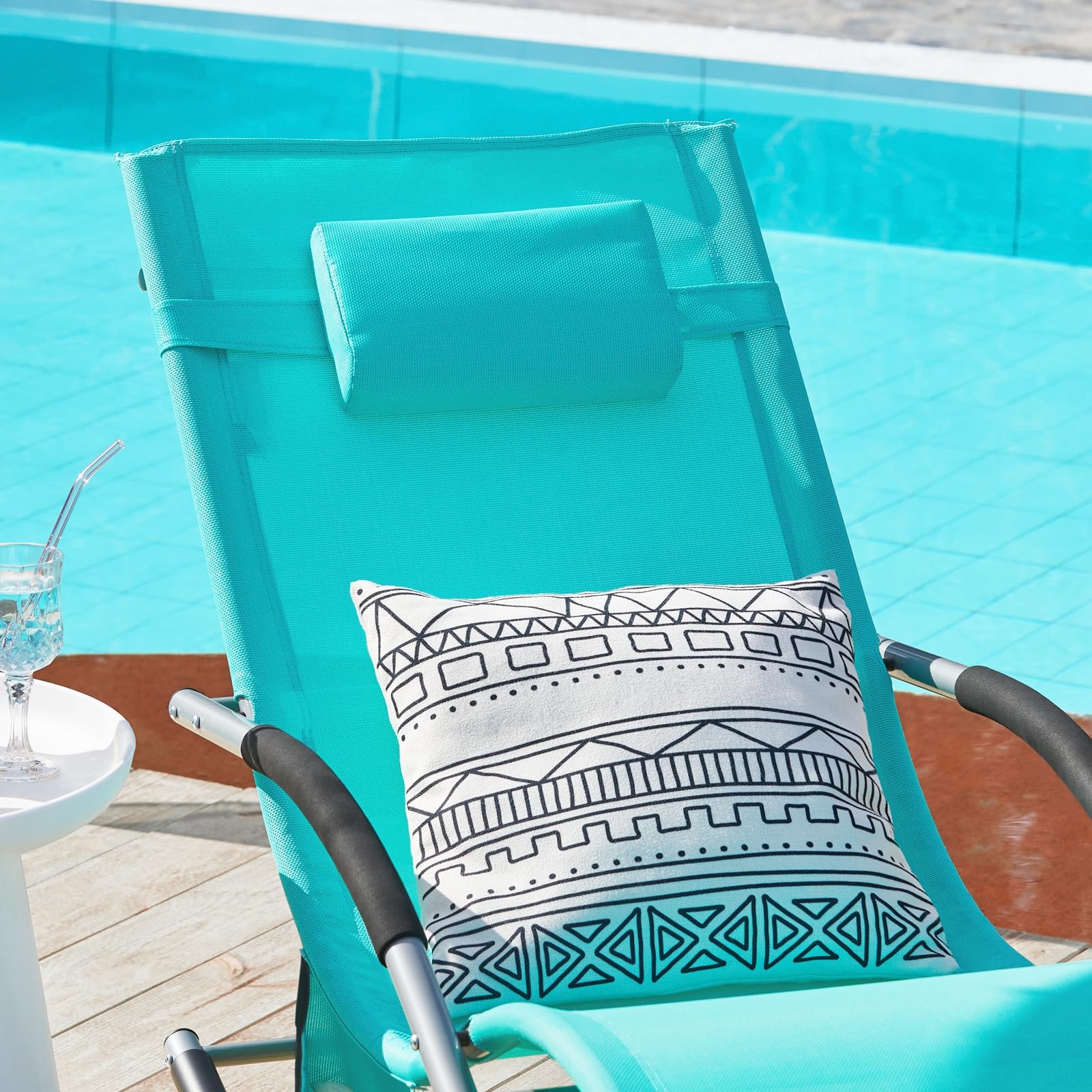SoBuy Chaise Longue Transat Pliable Jardin Fer – Bain de Soleil Ergonomique à Bascule Relax – Fauteuil Extérieur Confortable Plage pour Terrasse Balcon Camping, Bleu, OGS28-HB