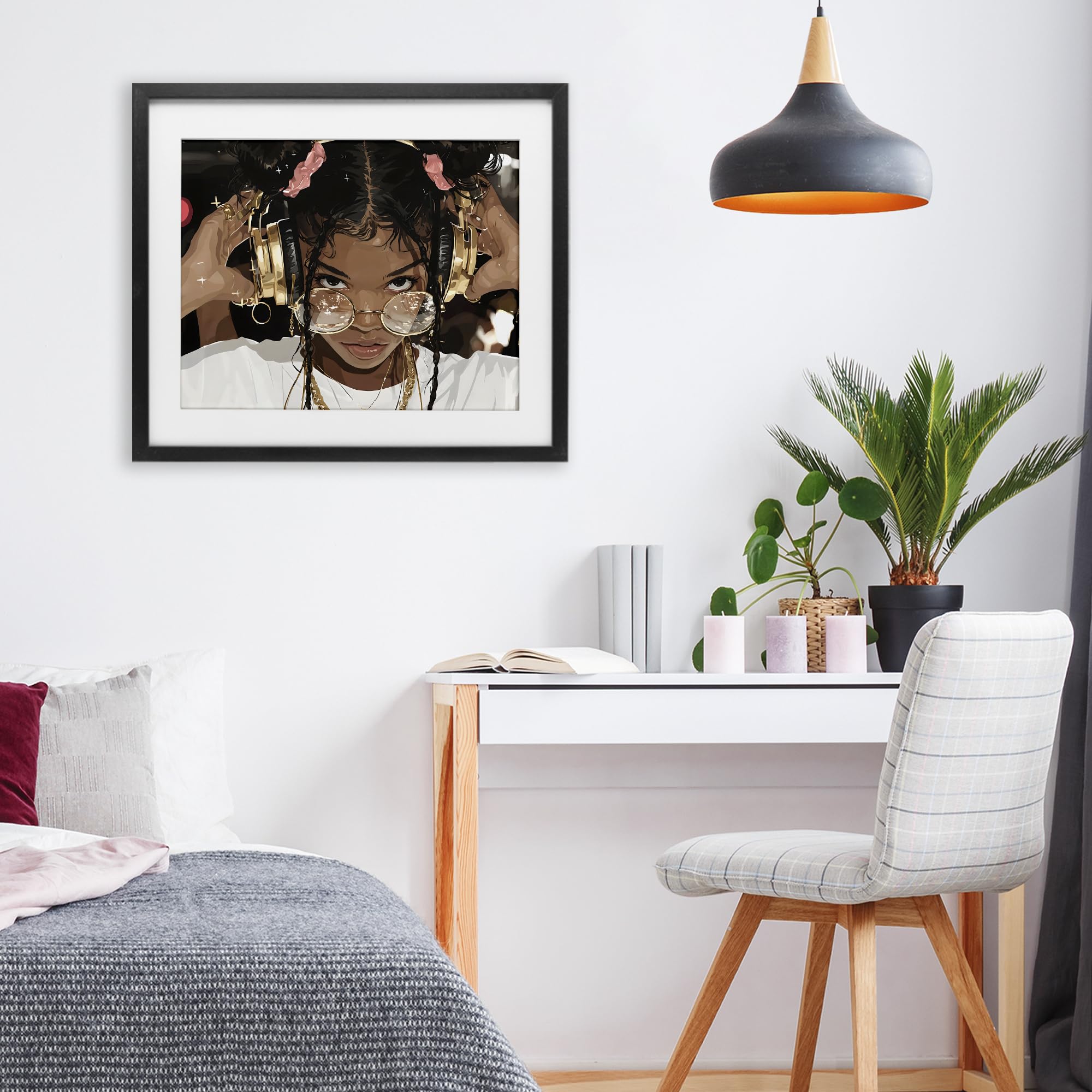 Affiche encadrée « Trendy Girl with Gold Headphones, 43,2 x 53,3 cm » sous