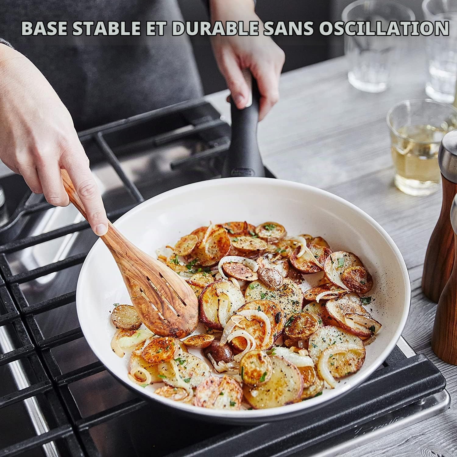 GreenPan Rio Batterie de Cuisine Antiadhésive en Céramique Saine de 16 Pièces, Comprend Poêles à Frire, Casseroles, Ustensiles, Sans PFAS, Poignée Rester Froid, Va au four jusqu'à 160°C, Noir & Crème