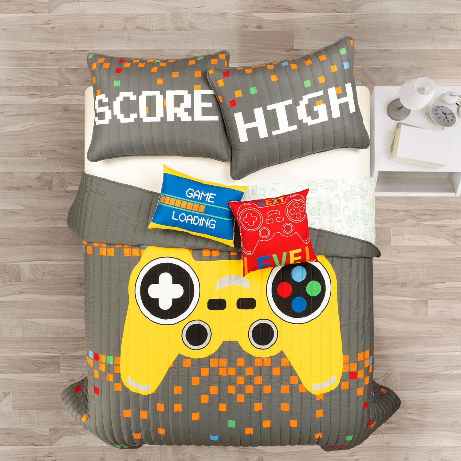 Lush Decor Video Games Reversible Quilt Queen Size 4 Piece Set Full/Queen Gray & Yellow - Kids Bedding Set Queen Quilt - Kids Bedroom Decor