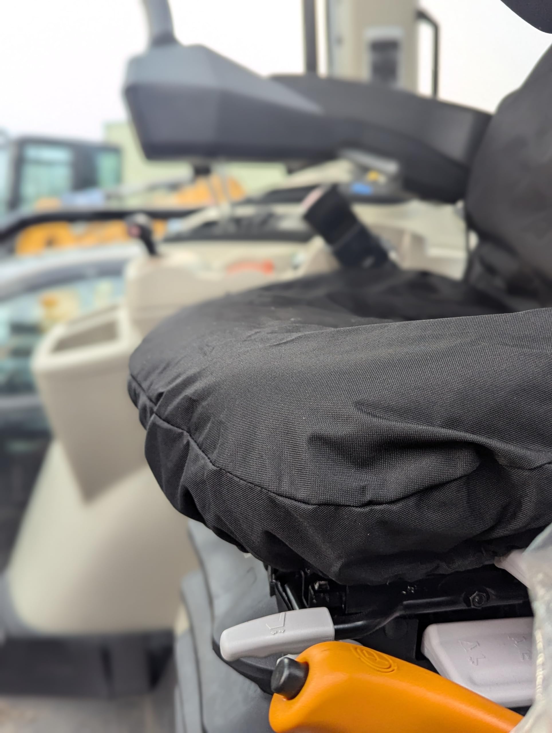 Housse de siège de tracteur | Pour tondeuse à gazon et chariot élévateur | Imperméable et robuste | Convient pour John Deere New Holland Massey Ferguson CASE Fendt JCB McCormick Claas | Protection de