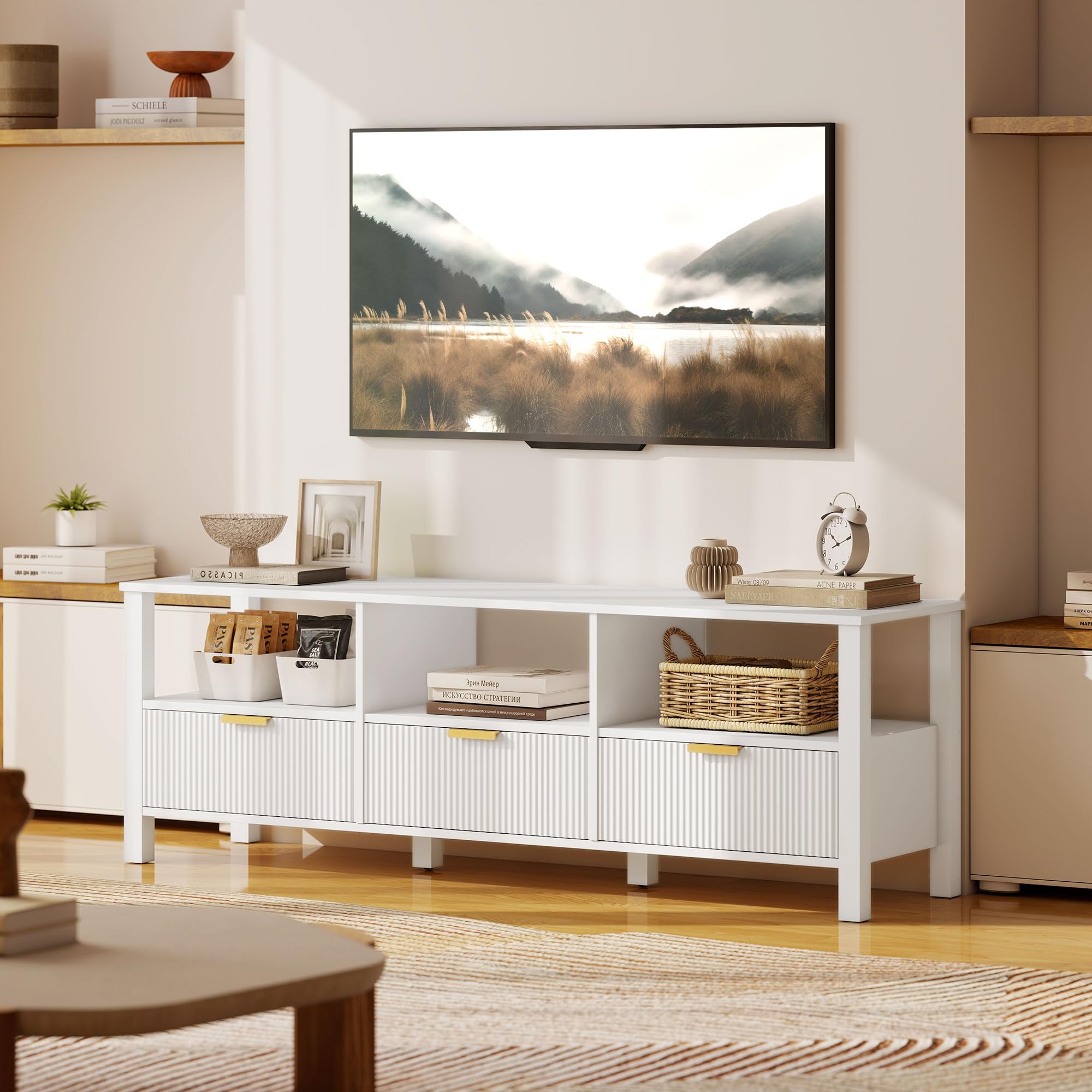 HOMCOM Meuble TV 152 cm, Meuble télé pour téléviseur jusqu'à 65 Pouces avec 3 tiroirs cannelés et 3 étagères Ouvertes, Banc TV Moderne pour Salon, Chambre à Coucher, Blanc