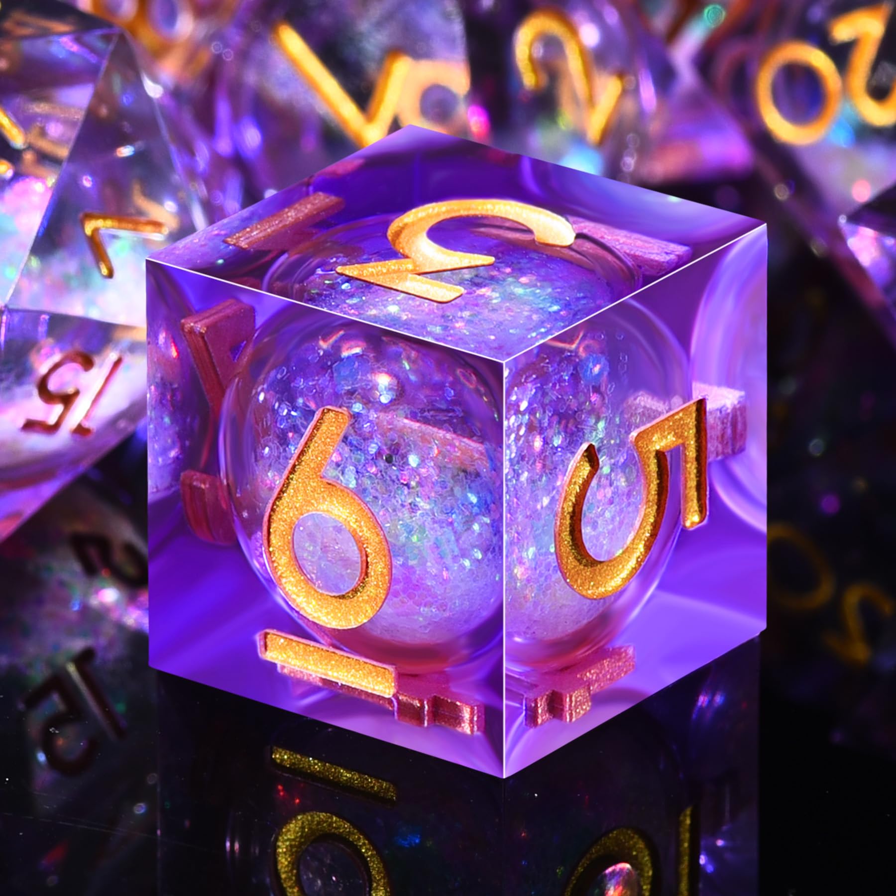 SIQUK Juego de 7 dados poliédricos de núcleo líquido D4 D6 D8 D10 D12 D20 D% D% para DND RPG MTG, color morado - 3