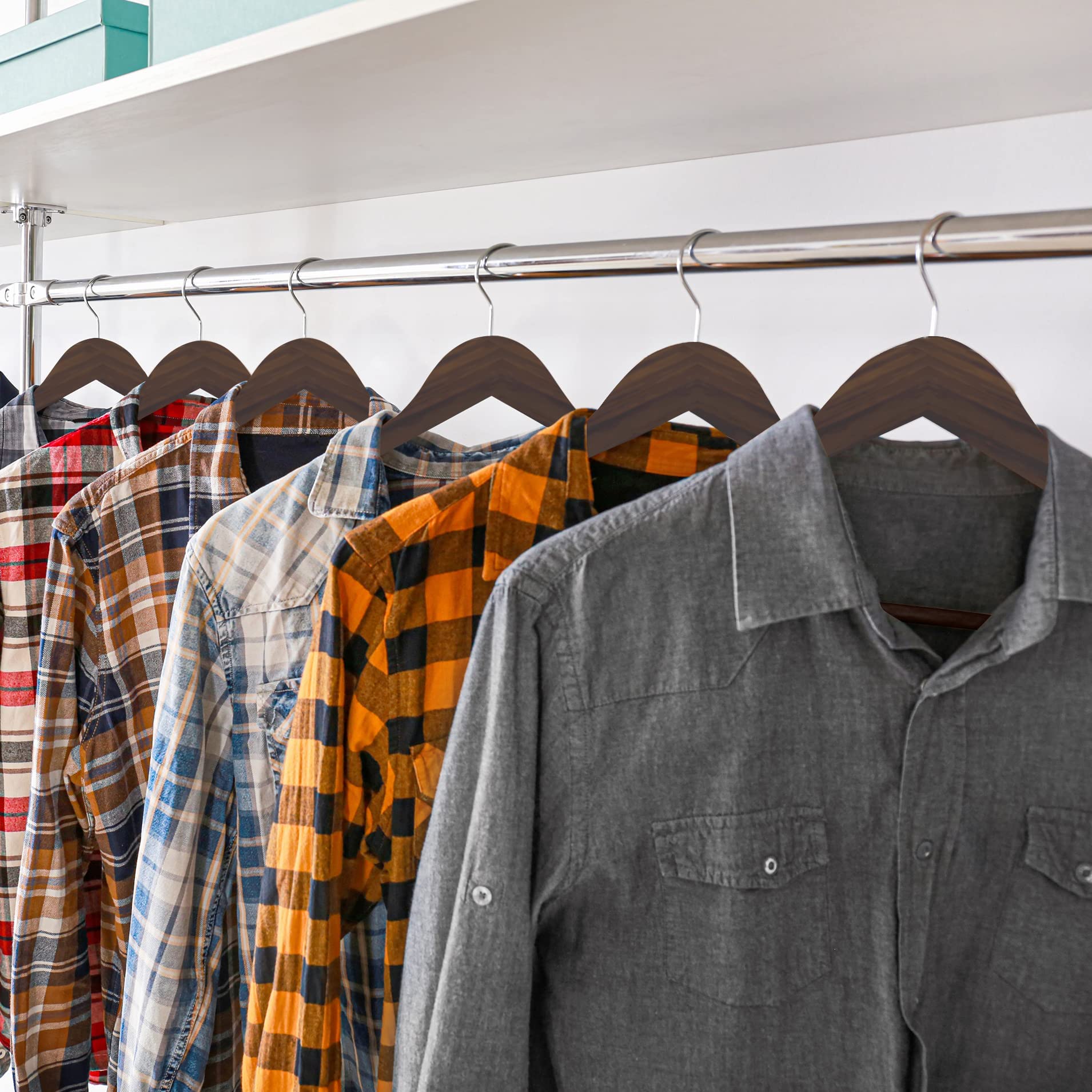 Utopia Home Paquete de 20 Perchas de Madera Vintage con Ranuras para Hombros, Antideslizantes y Ligeras para Abrigos, Trajes, Pantalones y Chaquetas