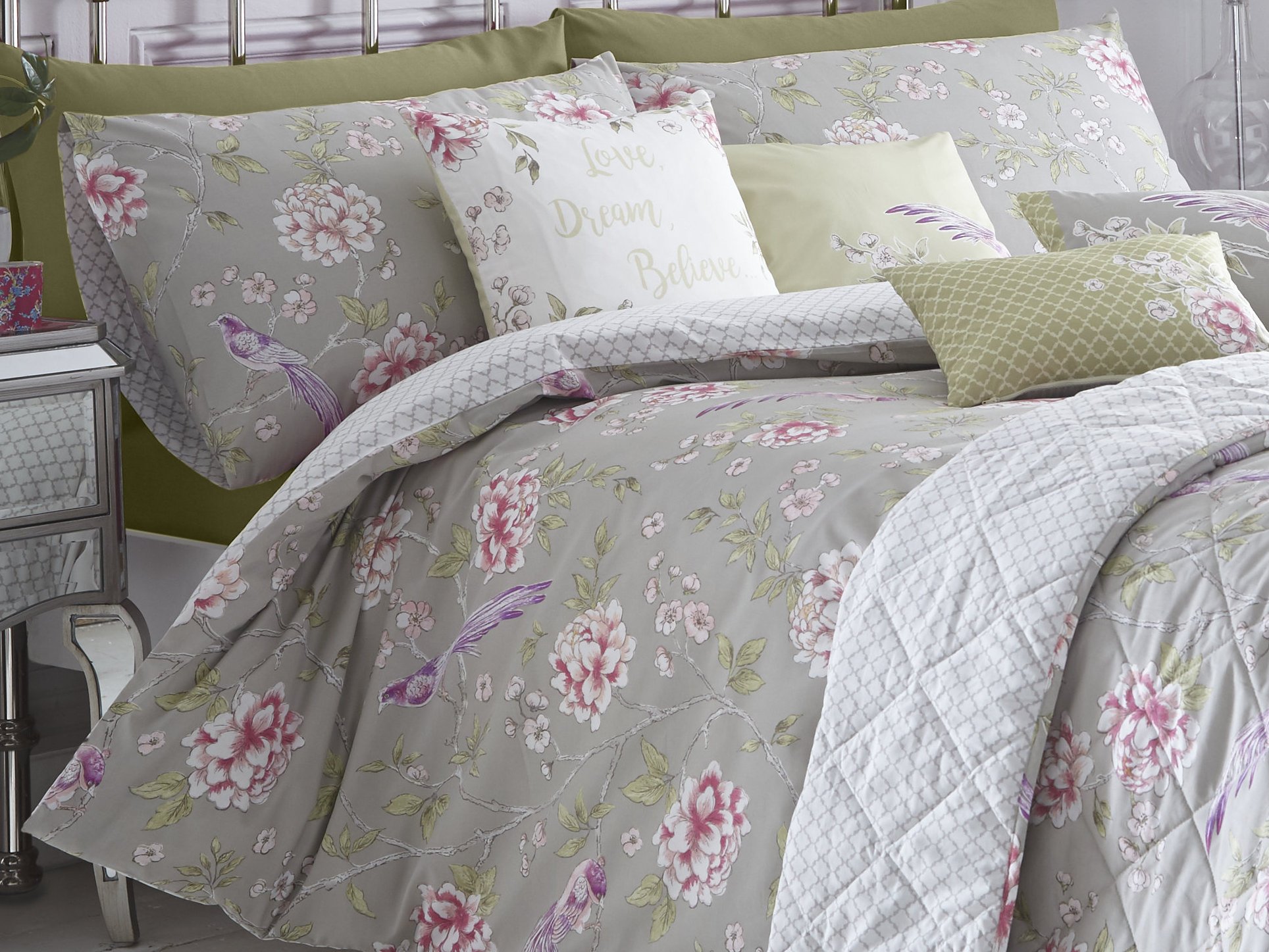 Dreams & Drapes - Jade - Oriental Floral Trail with Bird and Trellis Reverse Duvet Cover Set - King, Stone