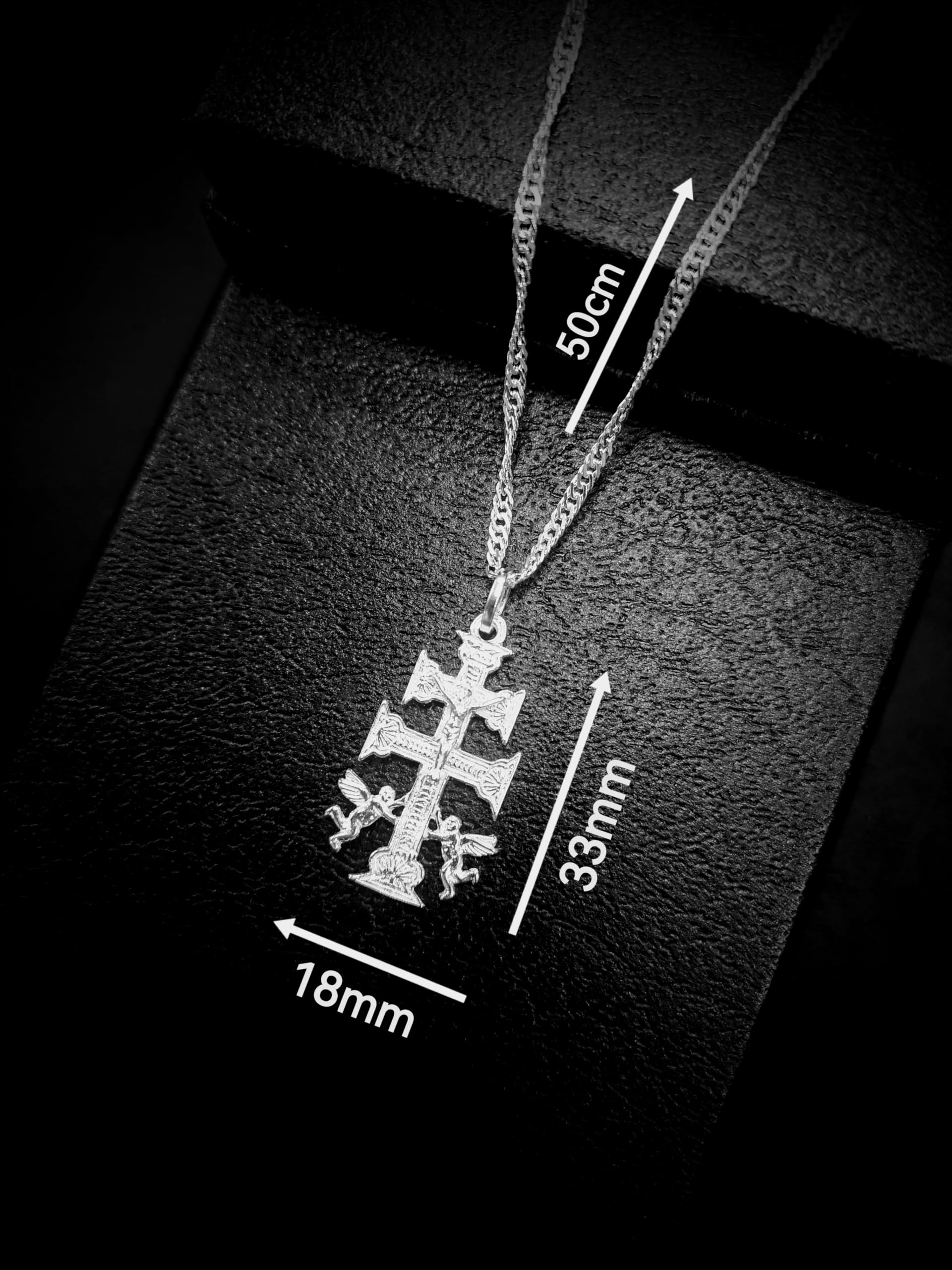 Sebaoth Cruz de Caravaca y Cadena - Diseño Exclusivo Plata 925 - Fabricado, Bendecido y Empaquetado en Caravaca de la Cruz - Ideal para Regalo Unisex - Belleza, Fe y Espiritualidad