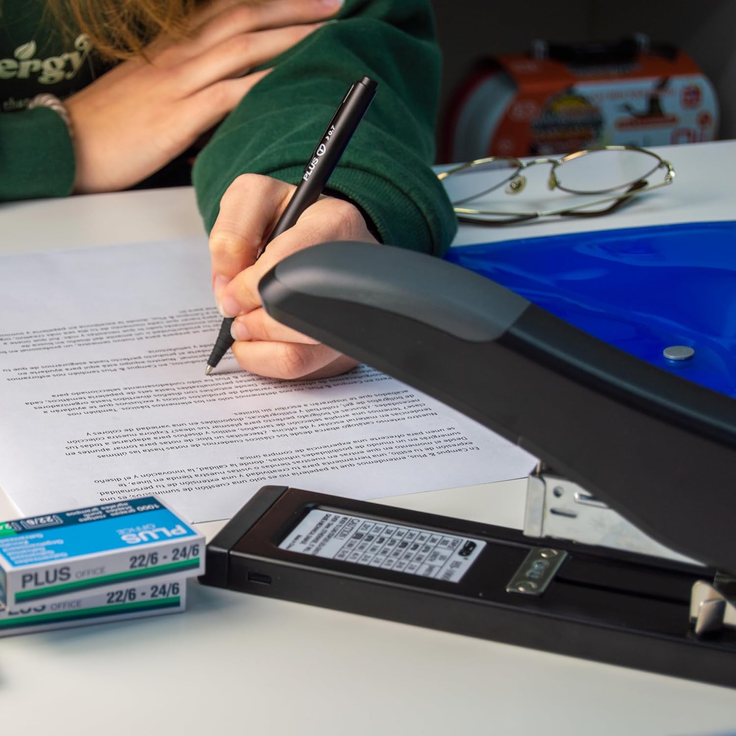 Stapler 11-30 Sheets Plus Office Model STAPER Plus Thick HS-1000 100H