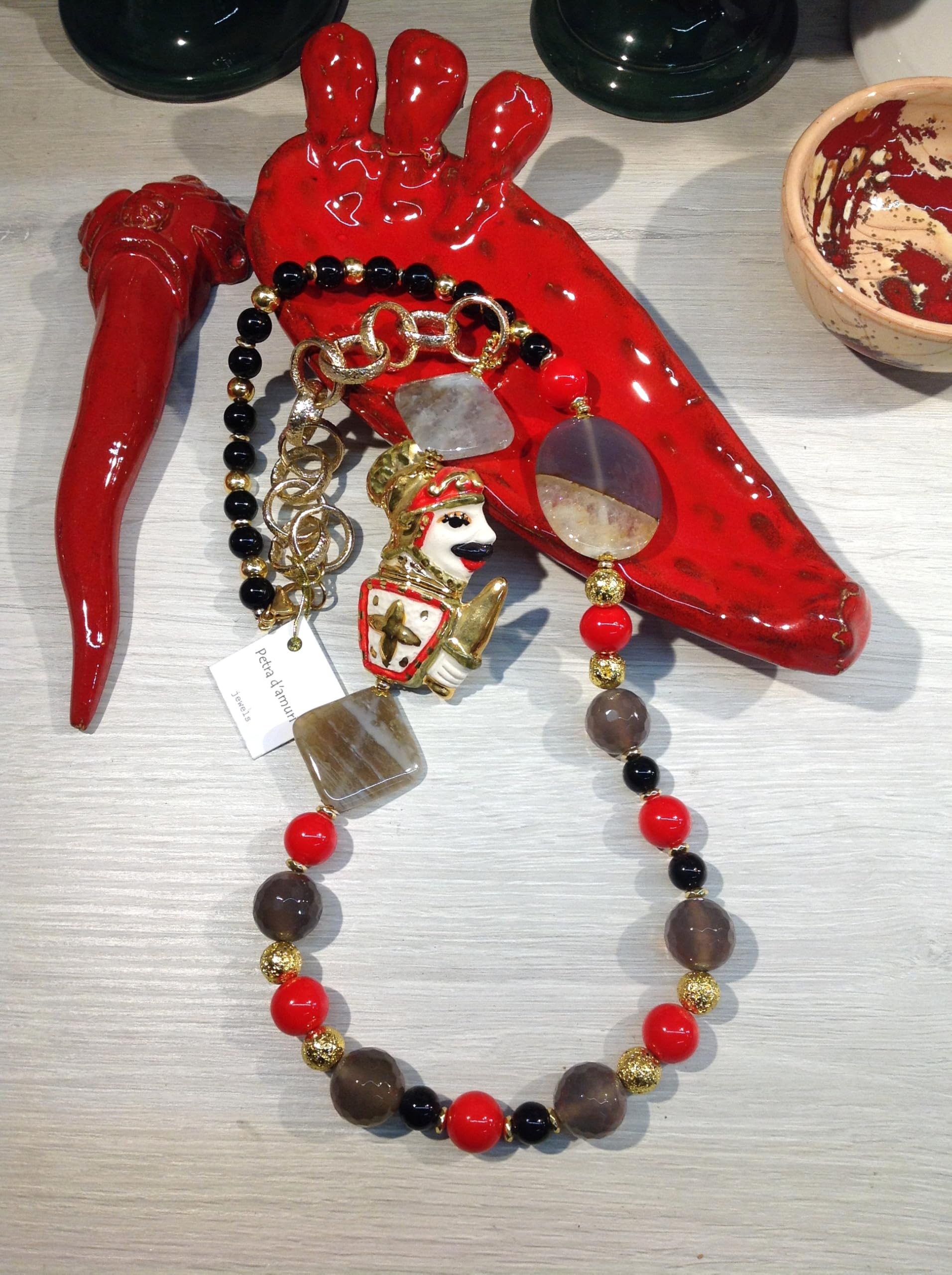 Petra d'amuri Collana Siciliana da donna con Paladino in Ceramica di Caltagirone, Agata naturale, Quarzo Fumé, Hand Made in Sicily