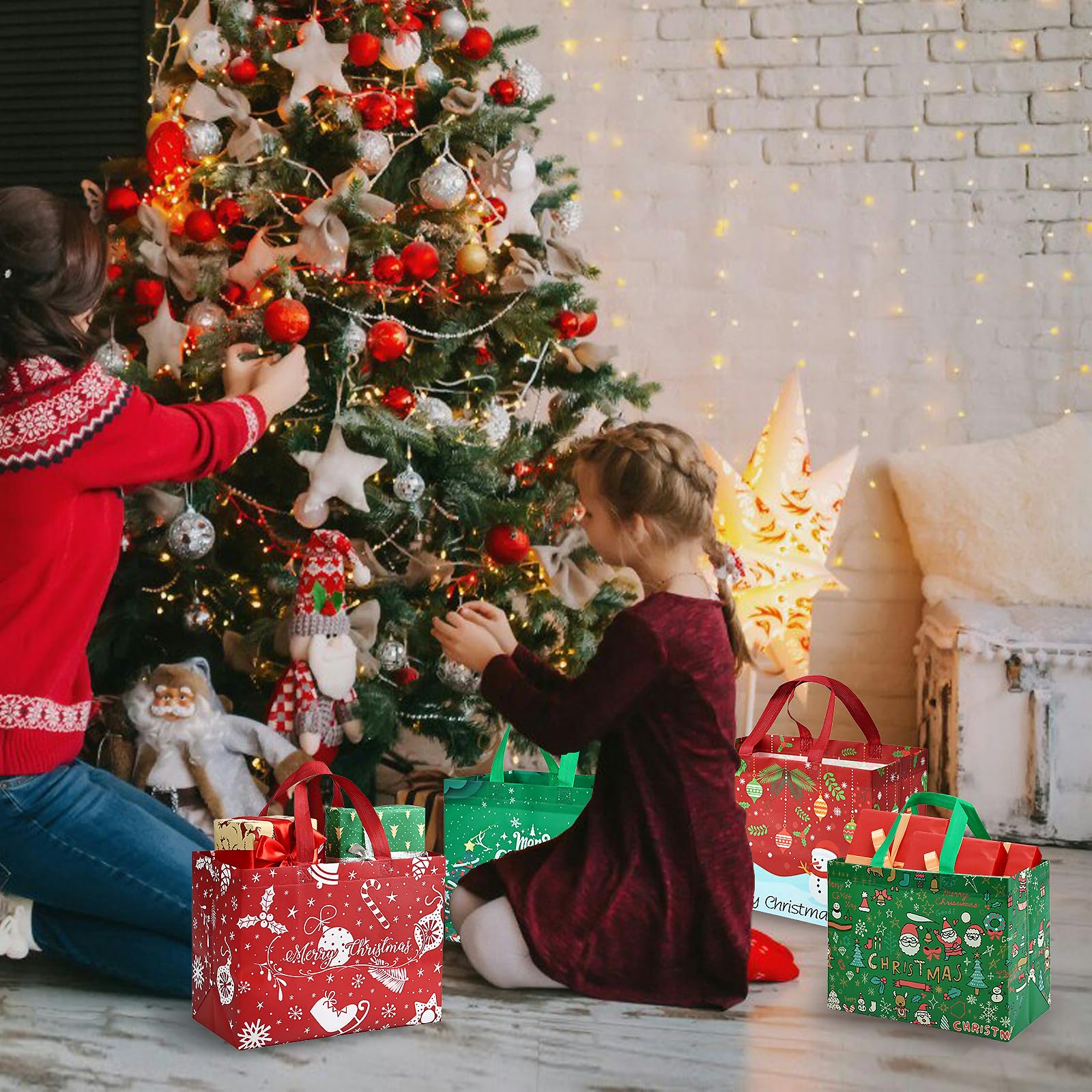 JMANNI 10 bolsas de Navidad multifuncionales no tejidas, envoltura de regalos, compras, suministros de fiesta de Navidad, 12.8 pulgadas, 9.8 pulgadas, 6.7 pulgadas