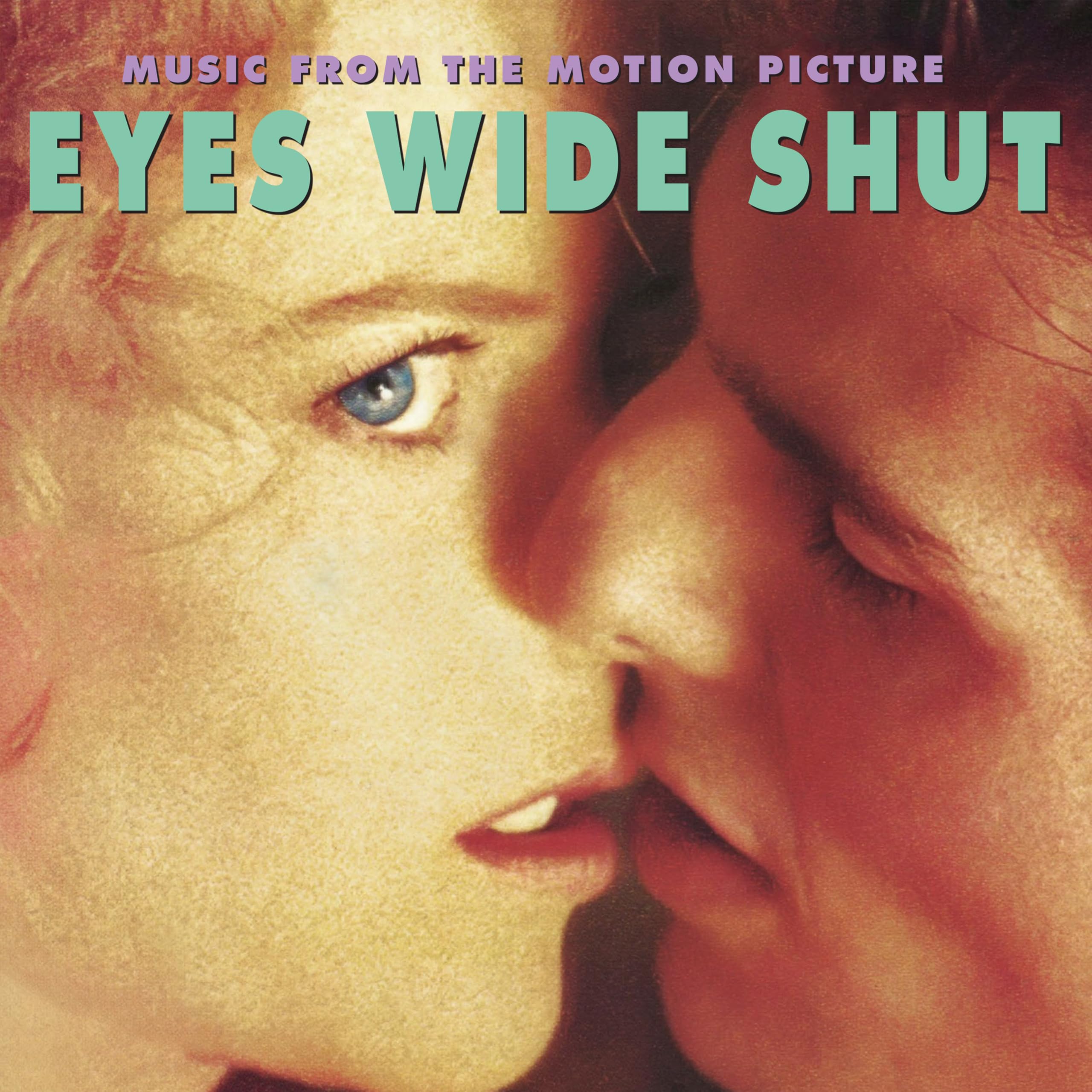 Eyes Wide Shut color Verde)