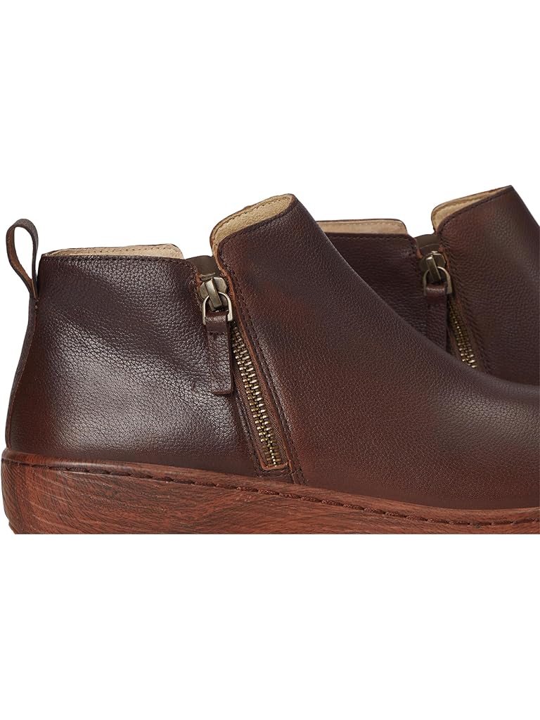 Brown Alegria Oaklee