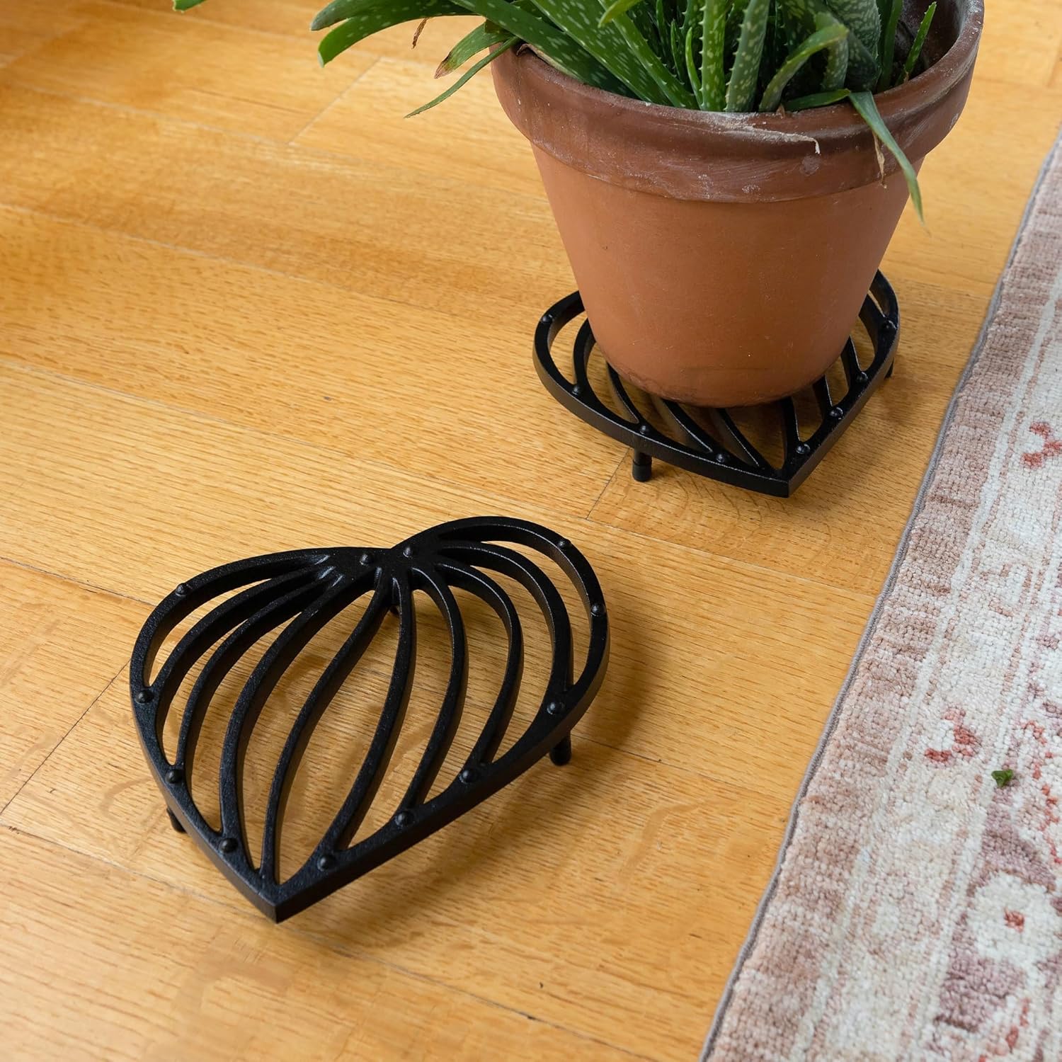 Leaf Wrought Iron Trivet, Pack of 2