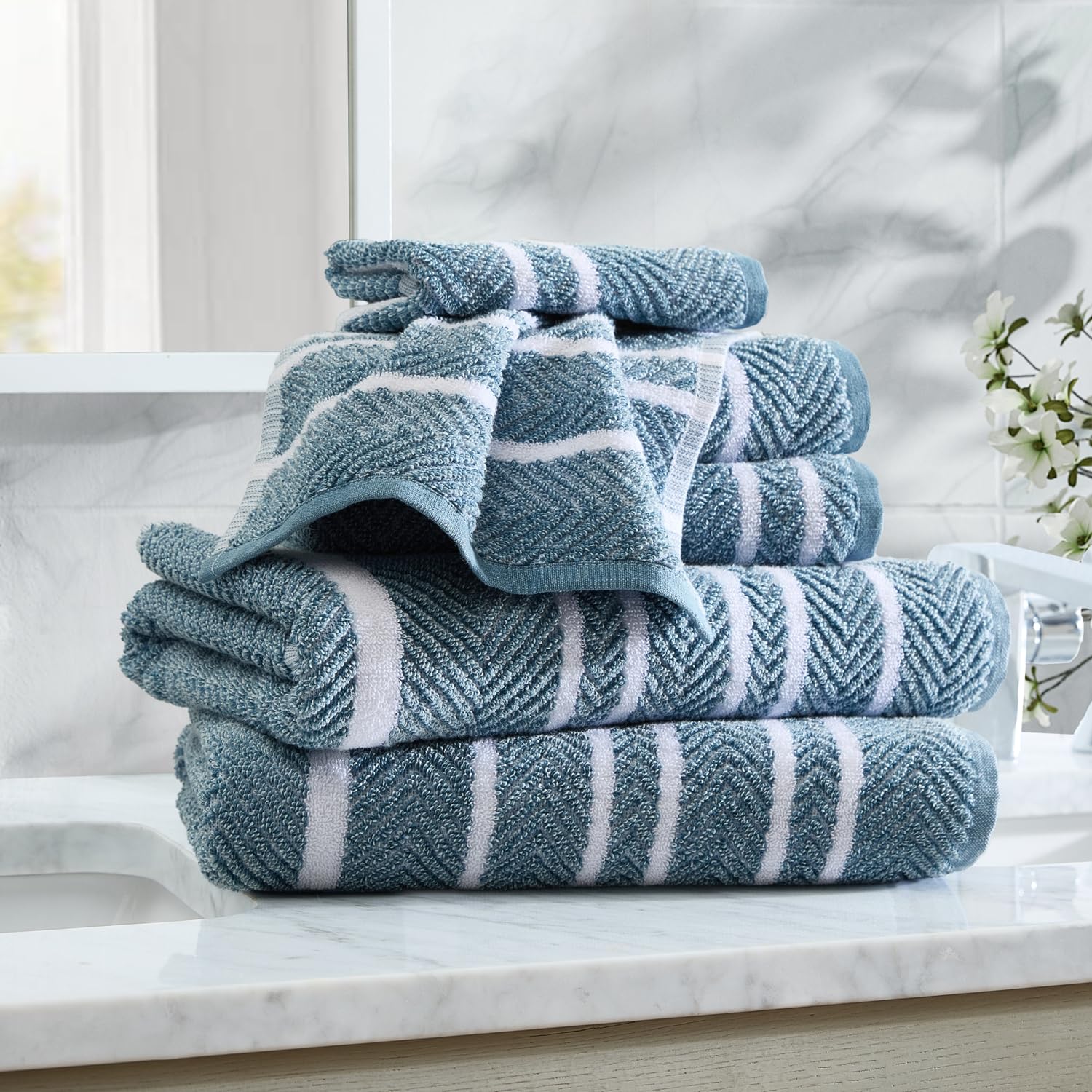 Nautica - Bath Towels, 100% Soft & Absorbent Plush Cotton Towels with Yarn Dye Loops, Medium Weight Bathroom Towels (Cruise Along Blue, 6 Piece)